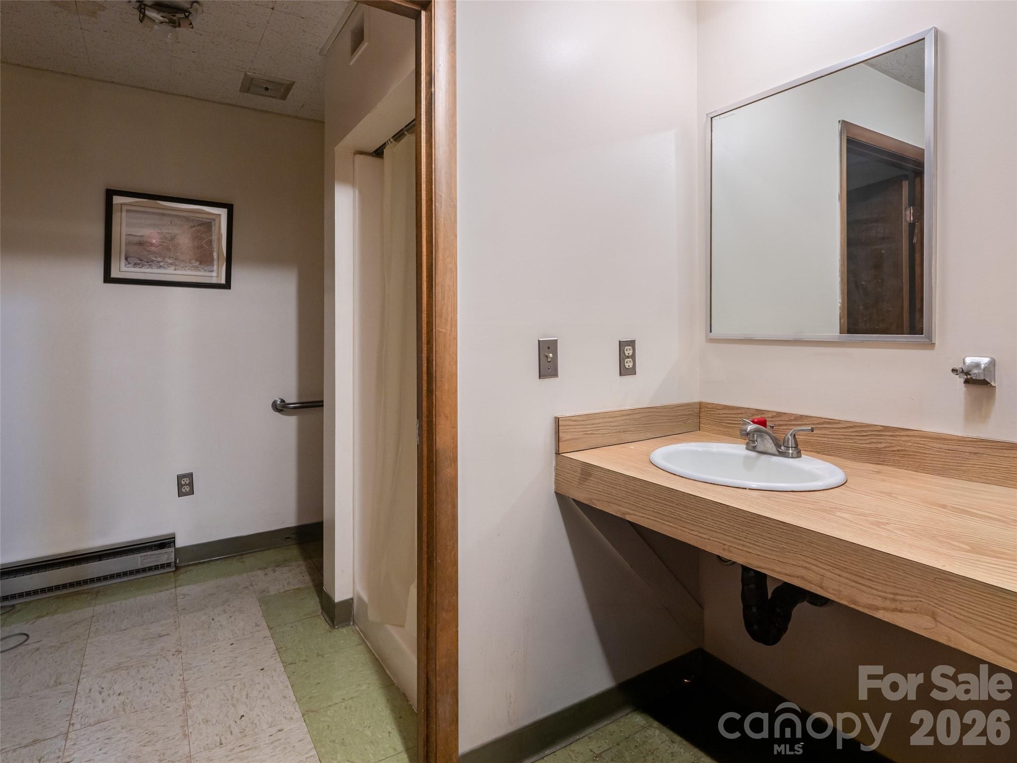 60 Phifer Street Property Photo 26