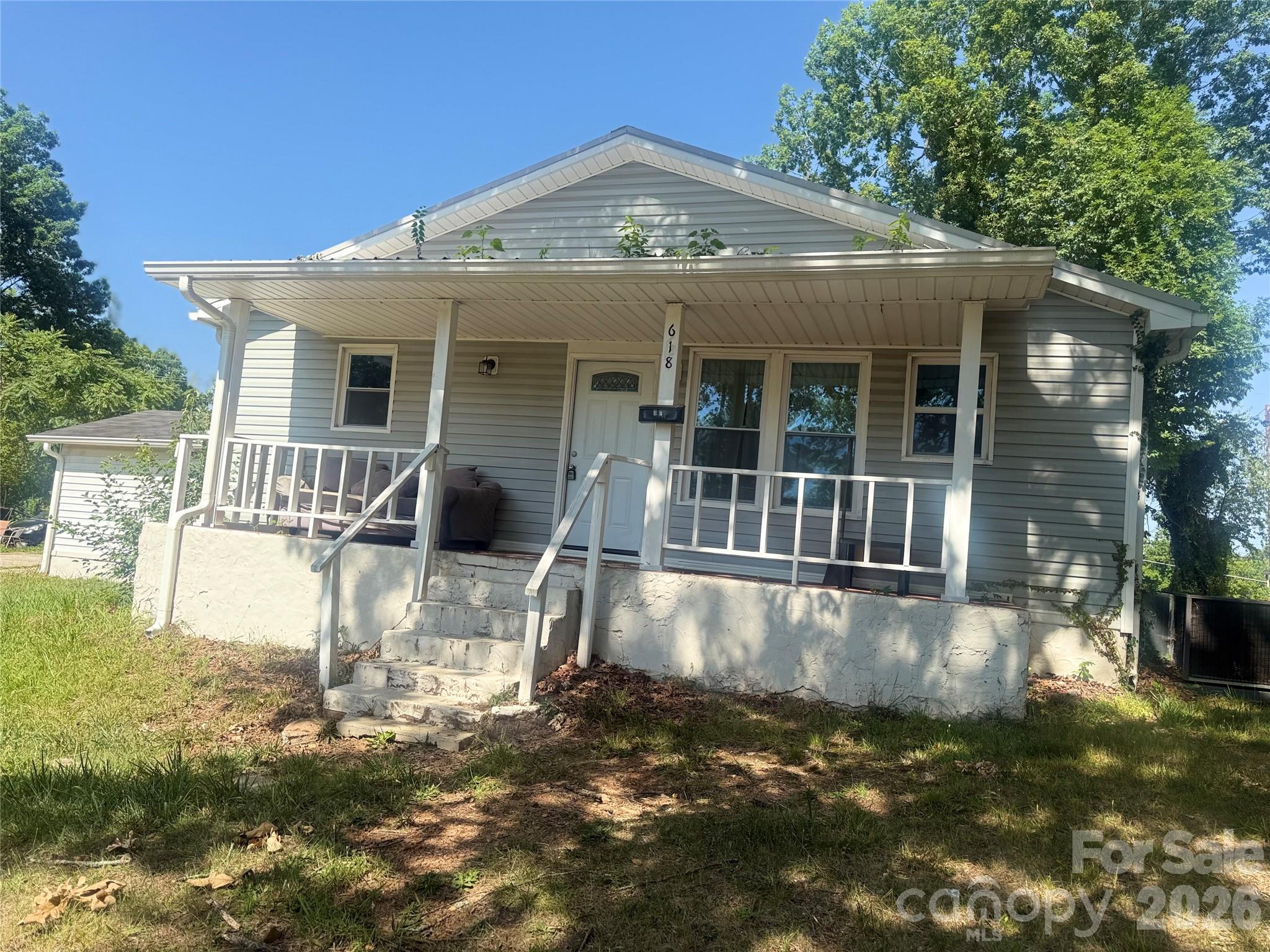 618 S Center Street Property Photo 2