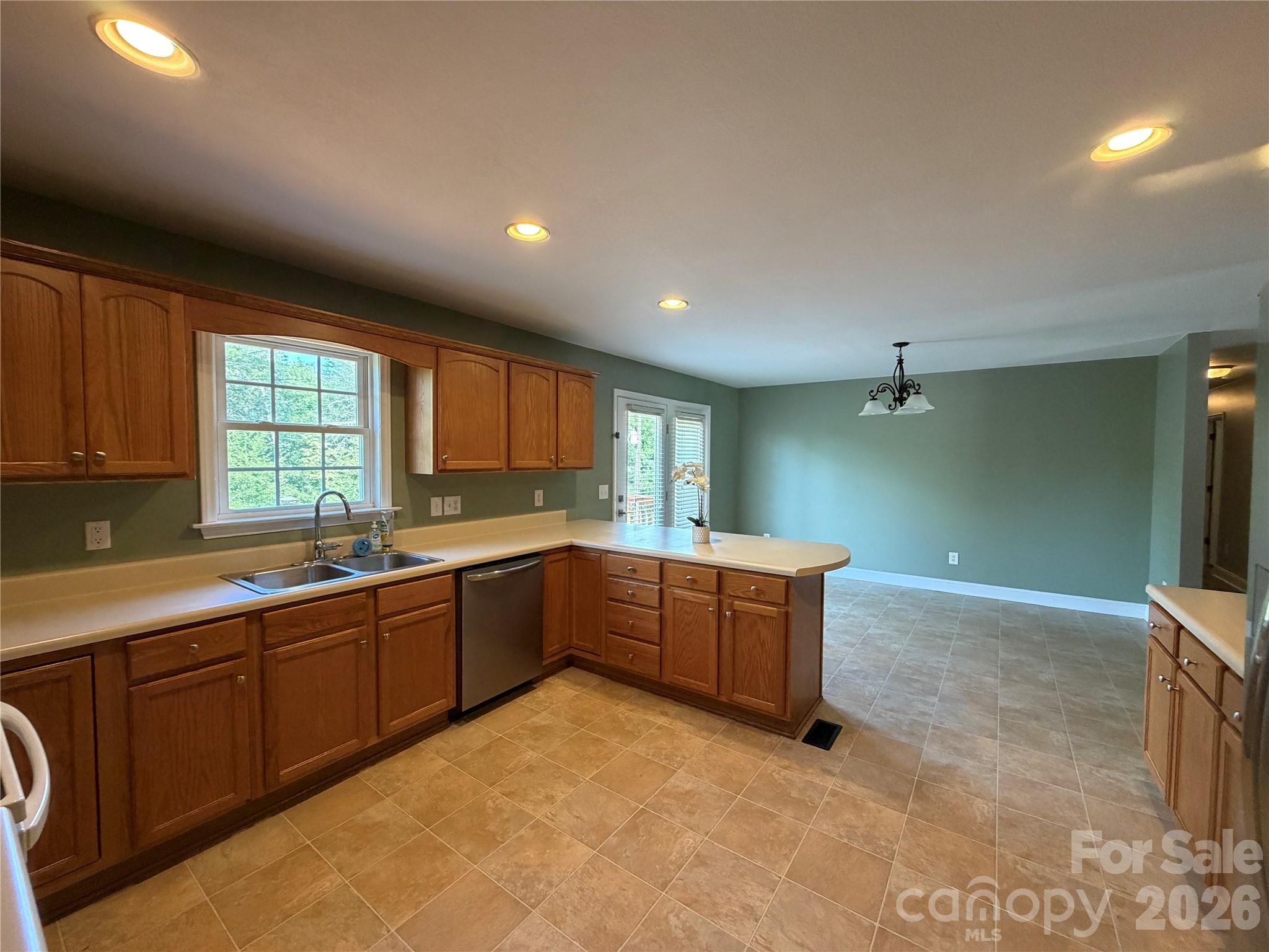 236 Basin Trail Property Photo 14