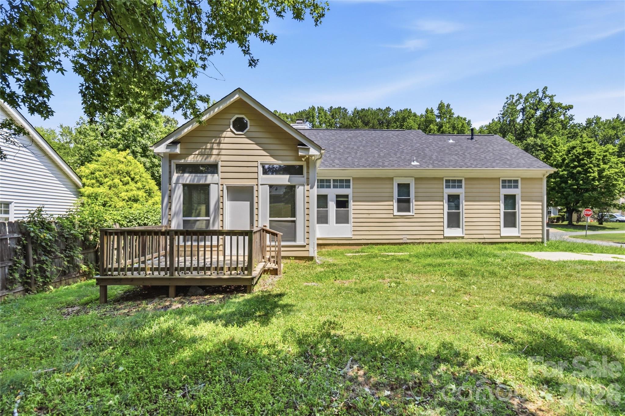 6136 Sunbridge Court Property Photo 17