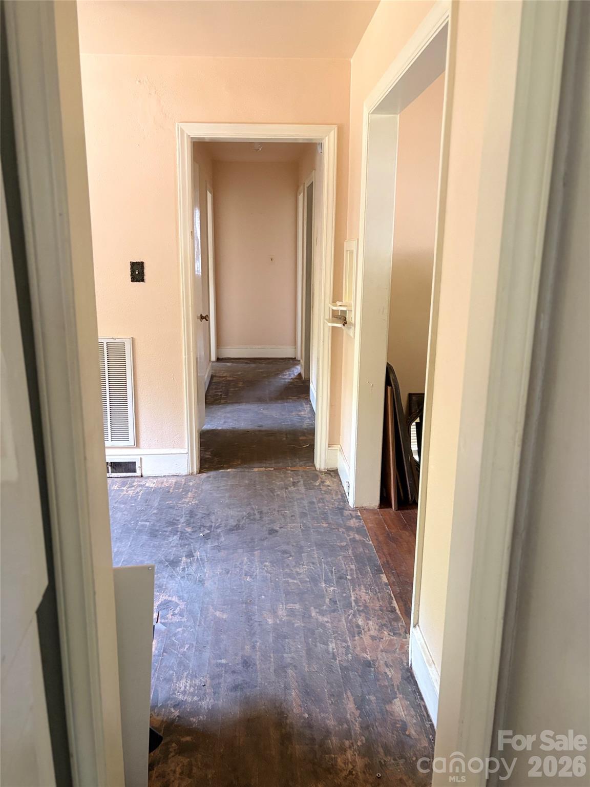 725 5th Avenue Property Photo 10