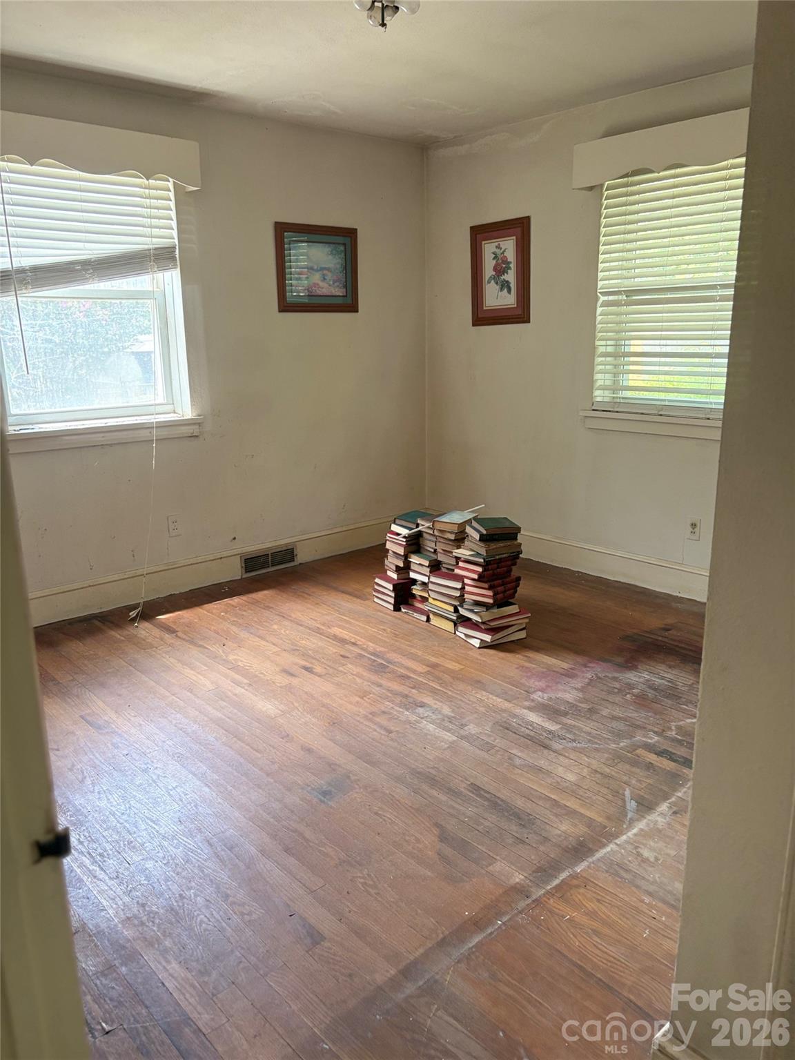 725 5th Avenue Property Photo 11