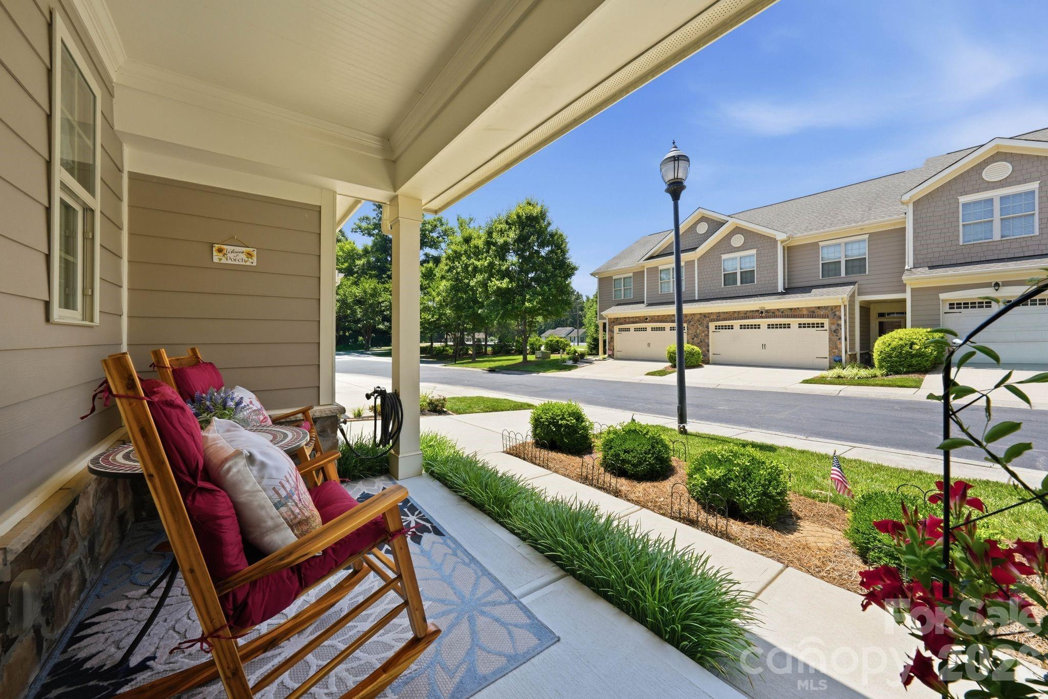 3025 Callaway Court Property Photo 4