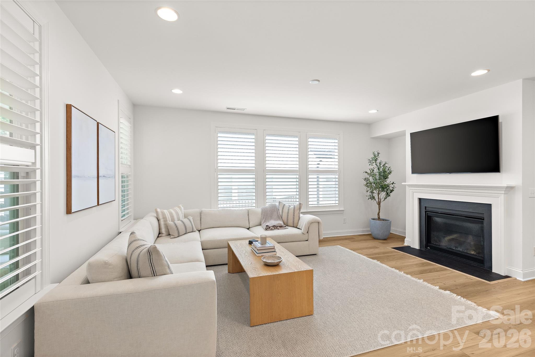 6023 Corbin Woods Court Property Photo 22