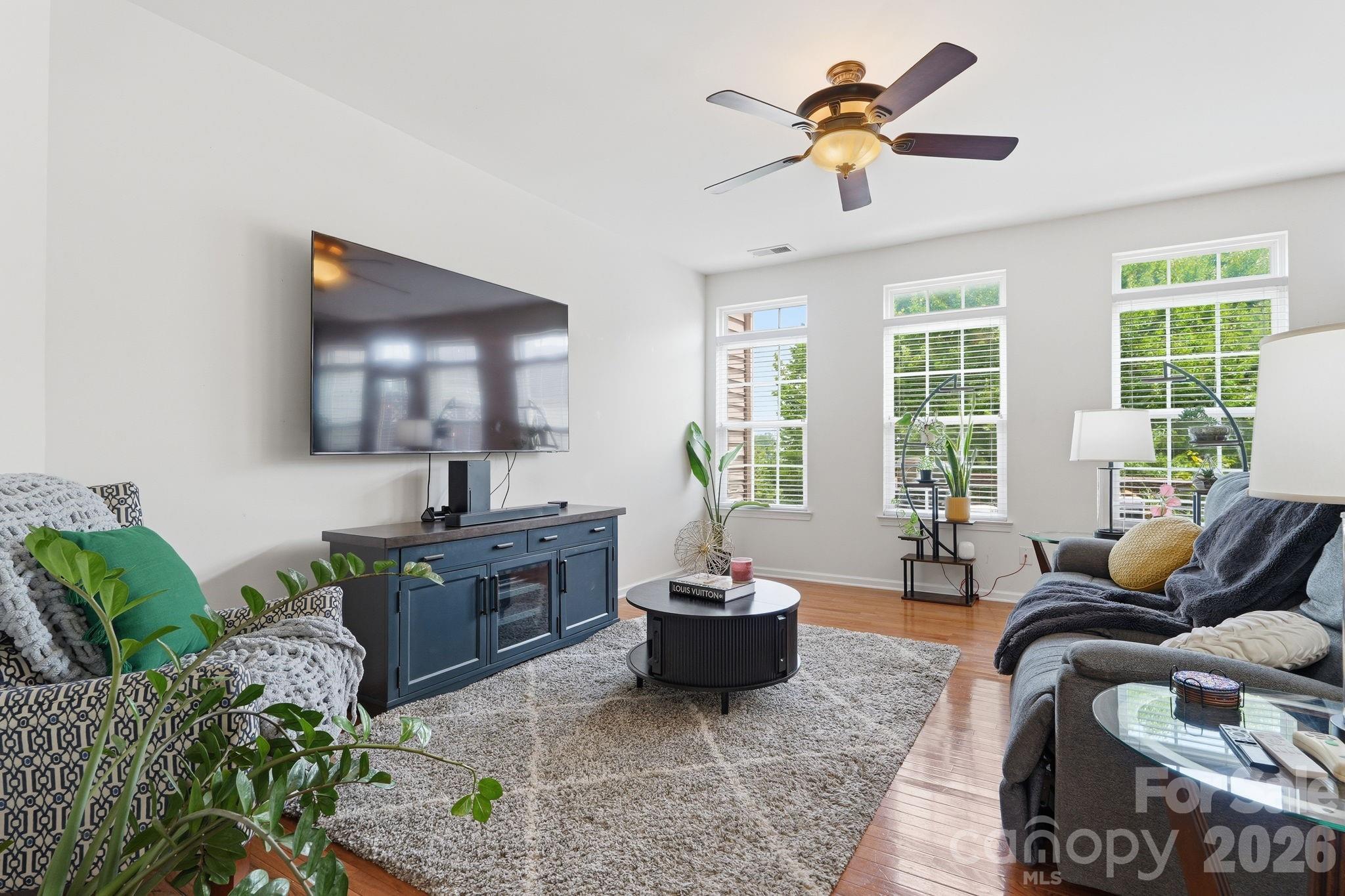 9945 Kings Parade Boulevard #48 Property Photo 9