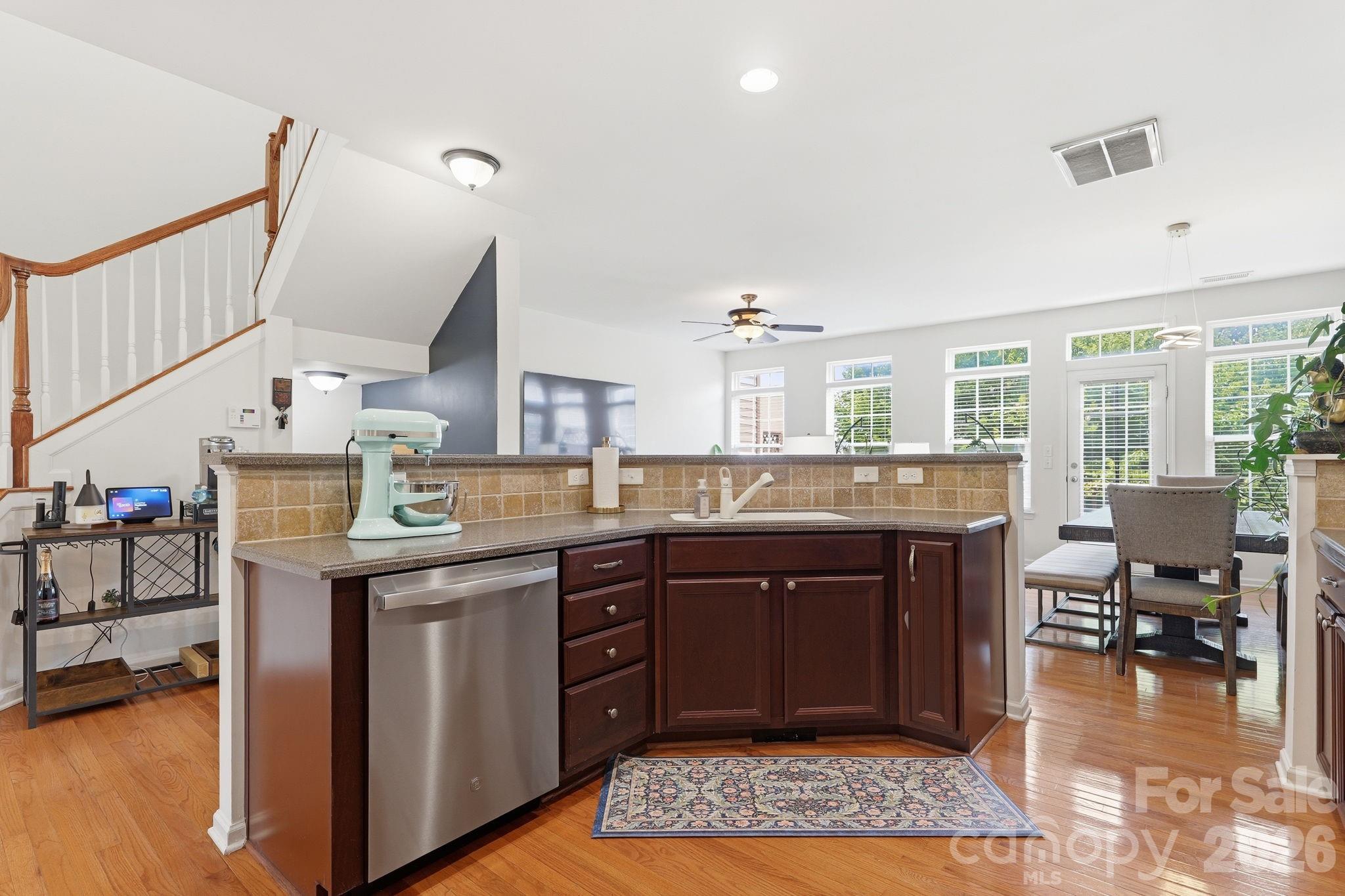 9945 Kings Parade Boulevard #48 Property Photo 16