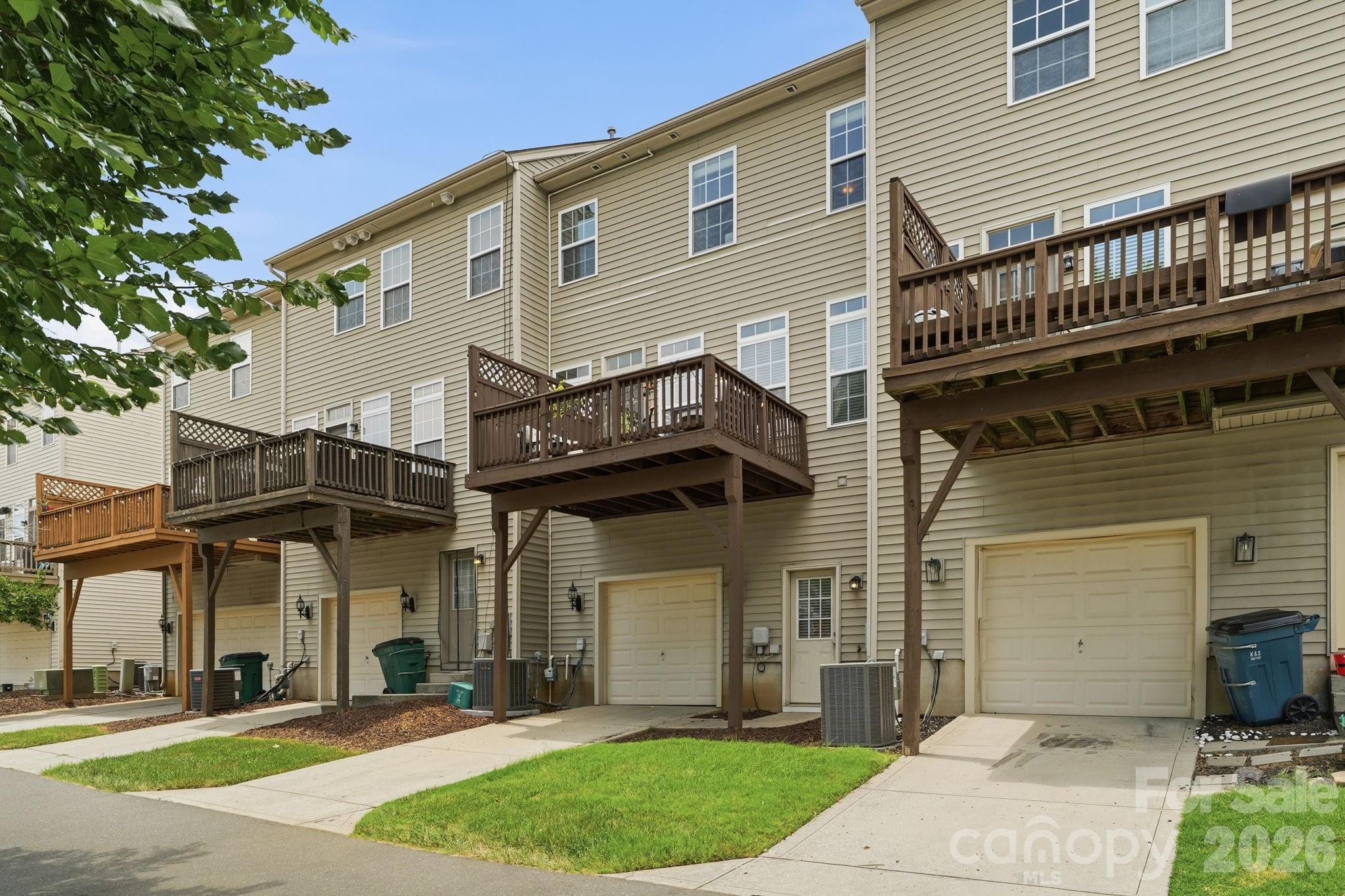 9945 Kings Parade Boulevard #48 Property Photo 34