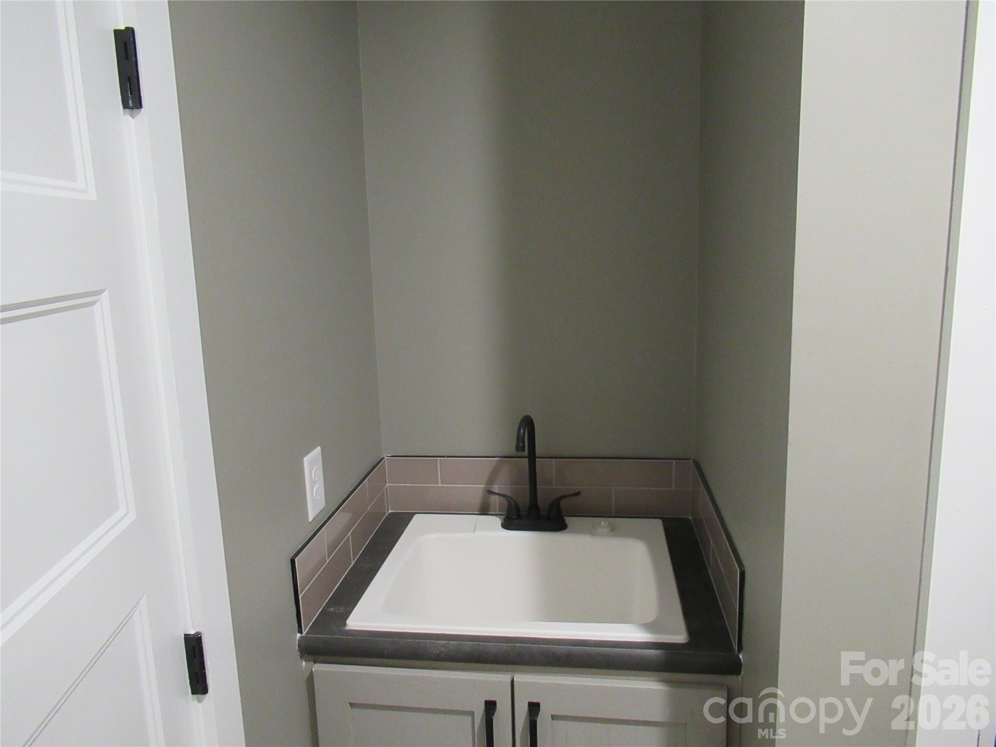 101 Riverhills Lane Property Photo 22