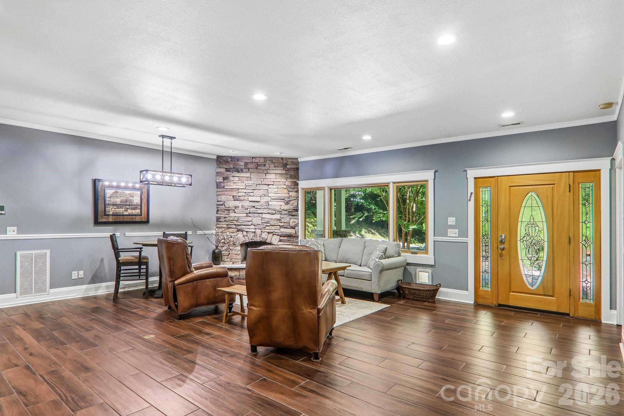 10 Cedar Drive Property Photo 8