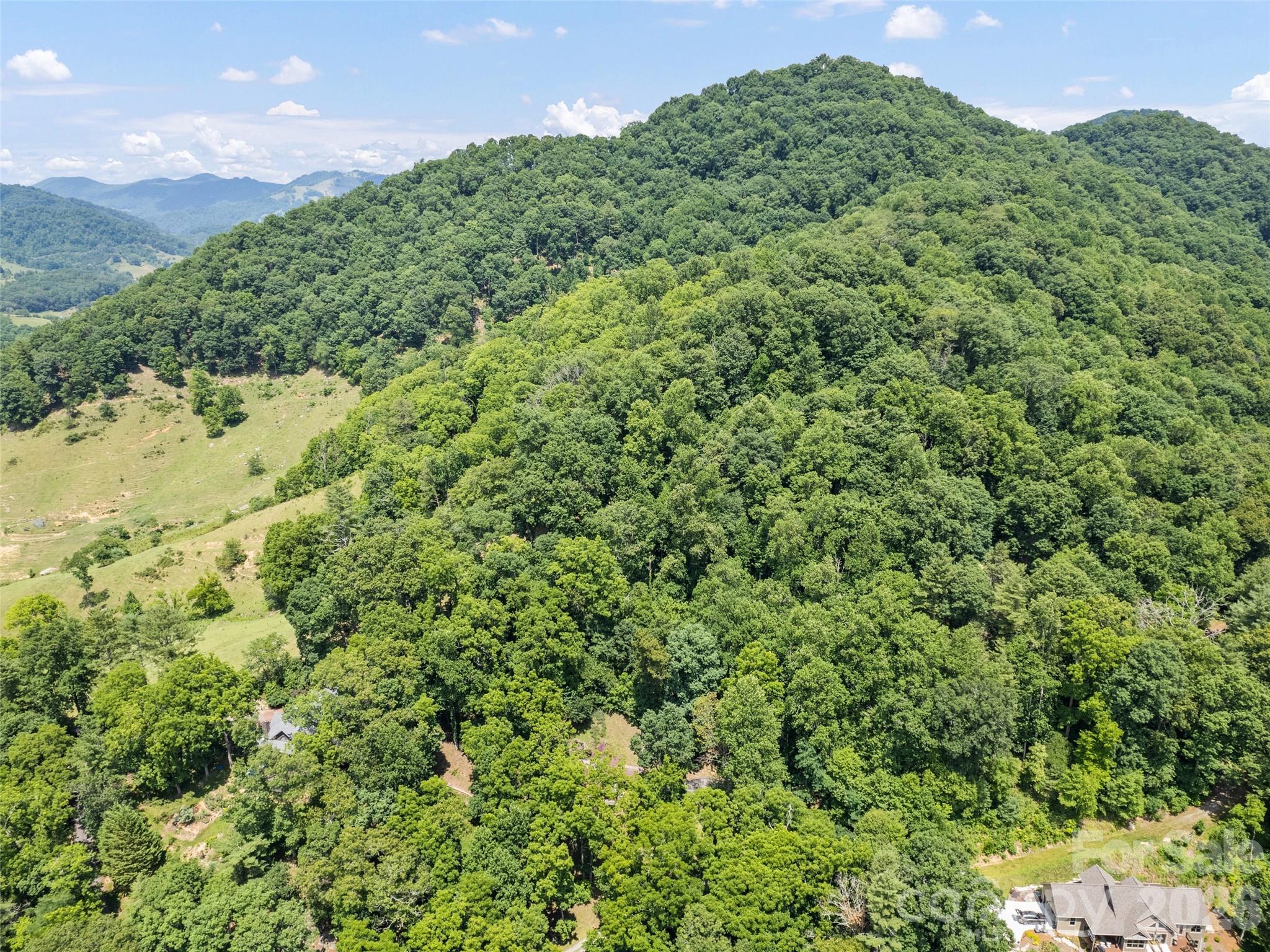 145 Hiaway Trail Property Photo 10