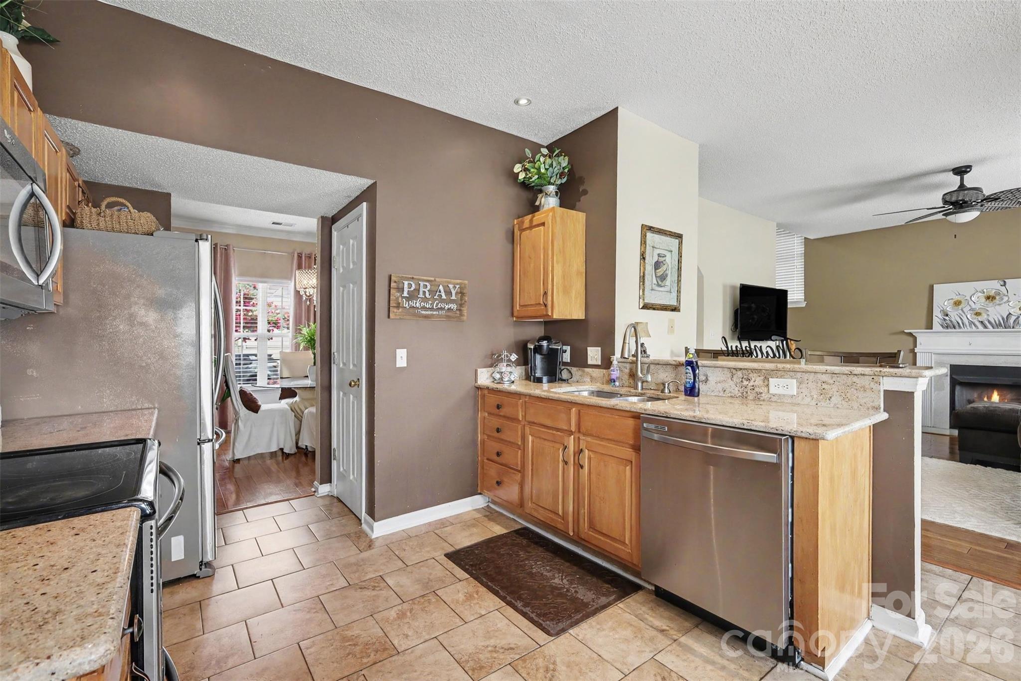 1826 Conifer Circle Property Photo 4