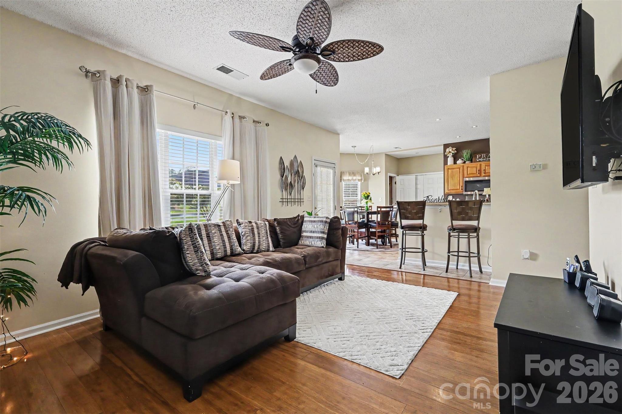 1826 Conifer Circle Property Photo 9