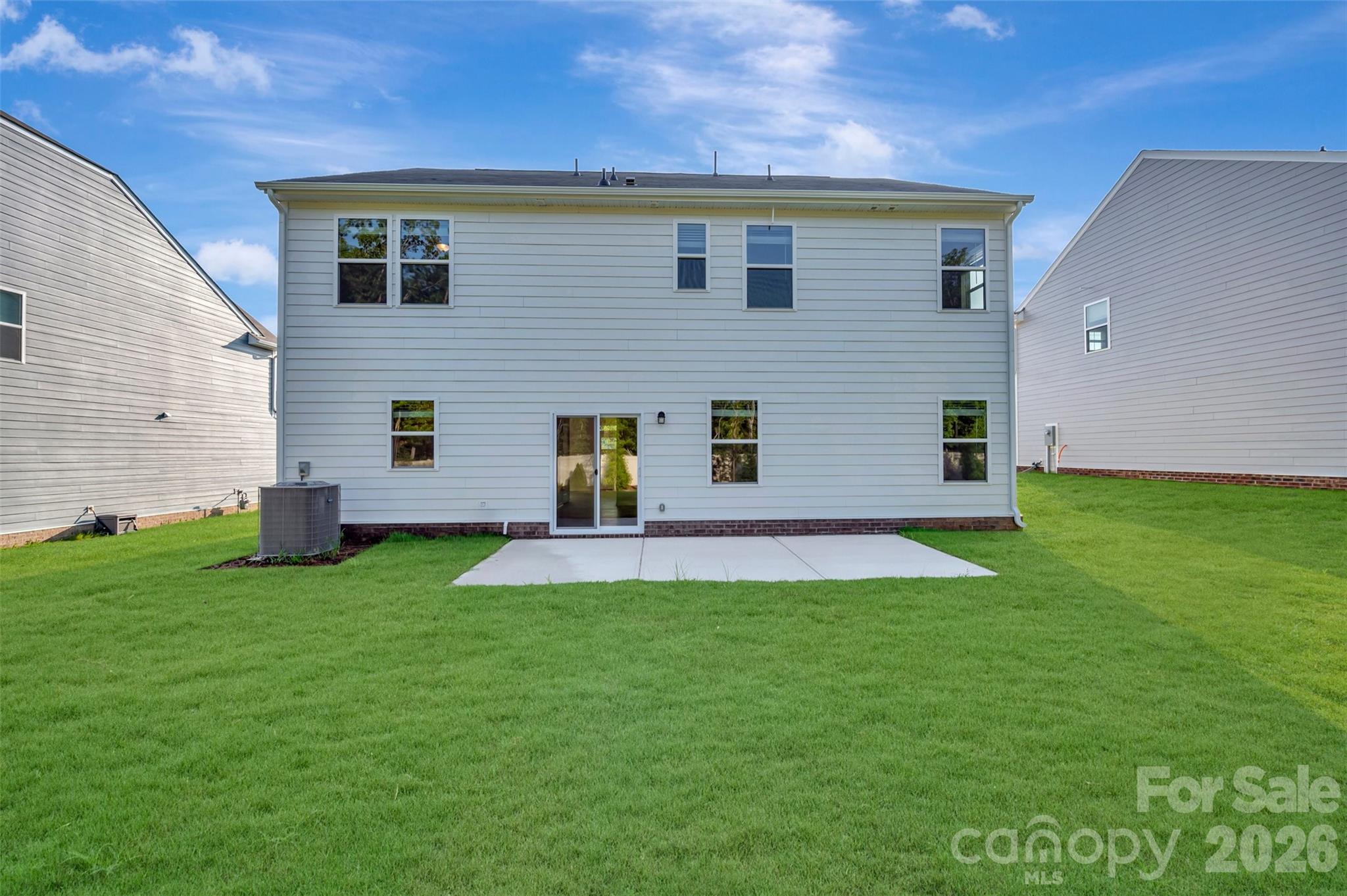 512 Willoughby Park Drive Property Photo 2