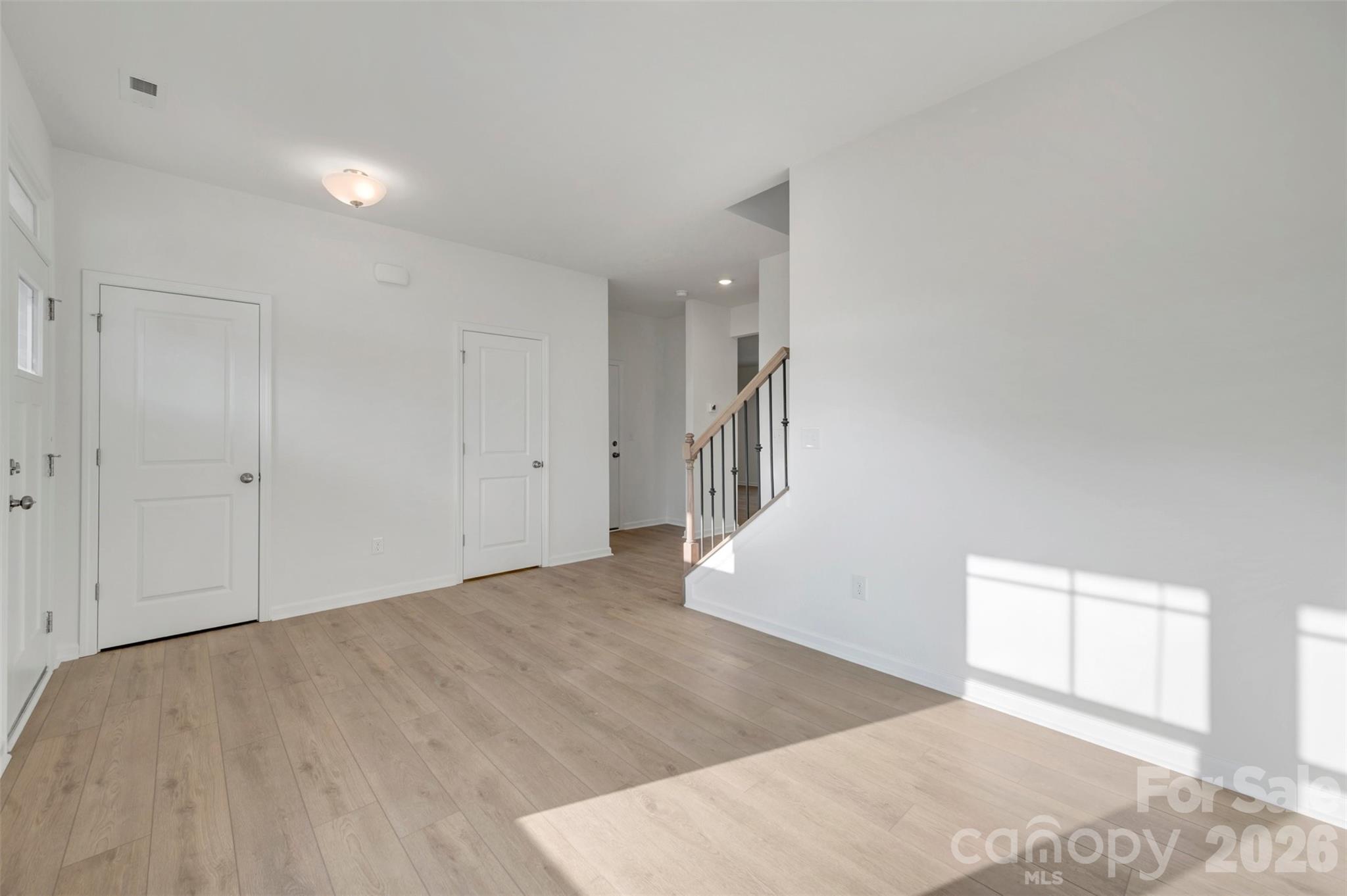 512 Willoughby Park Drive Property Photo 5