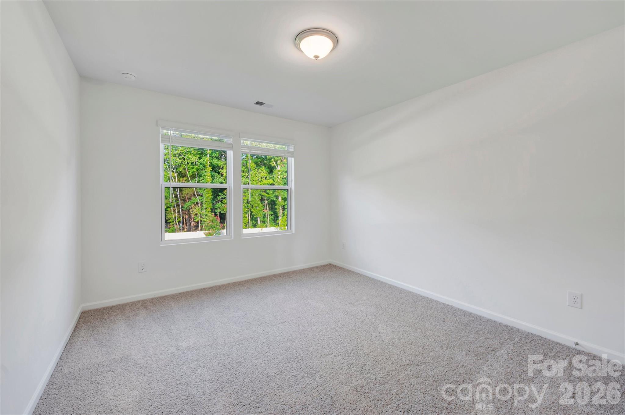 512 Willoughby Park Drive Property Photo 15