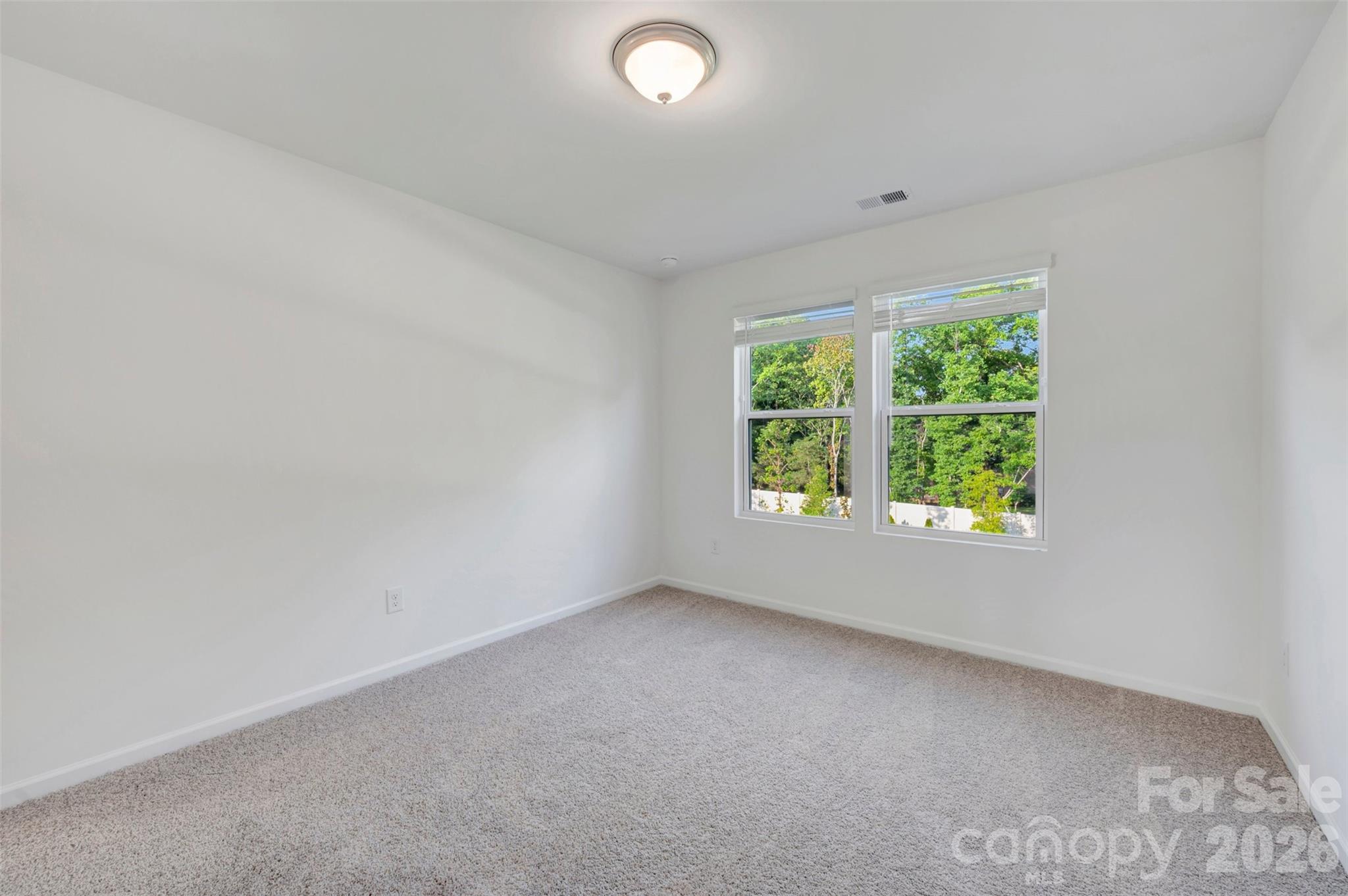 512 Willoughby Park Drive Property Photo 16