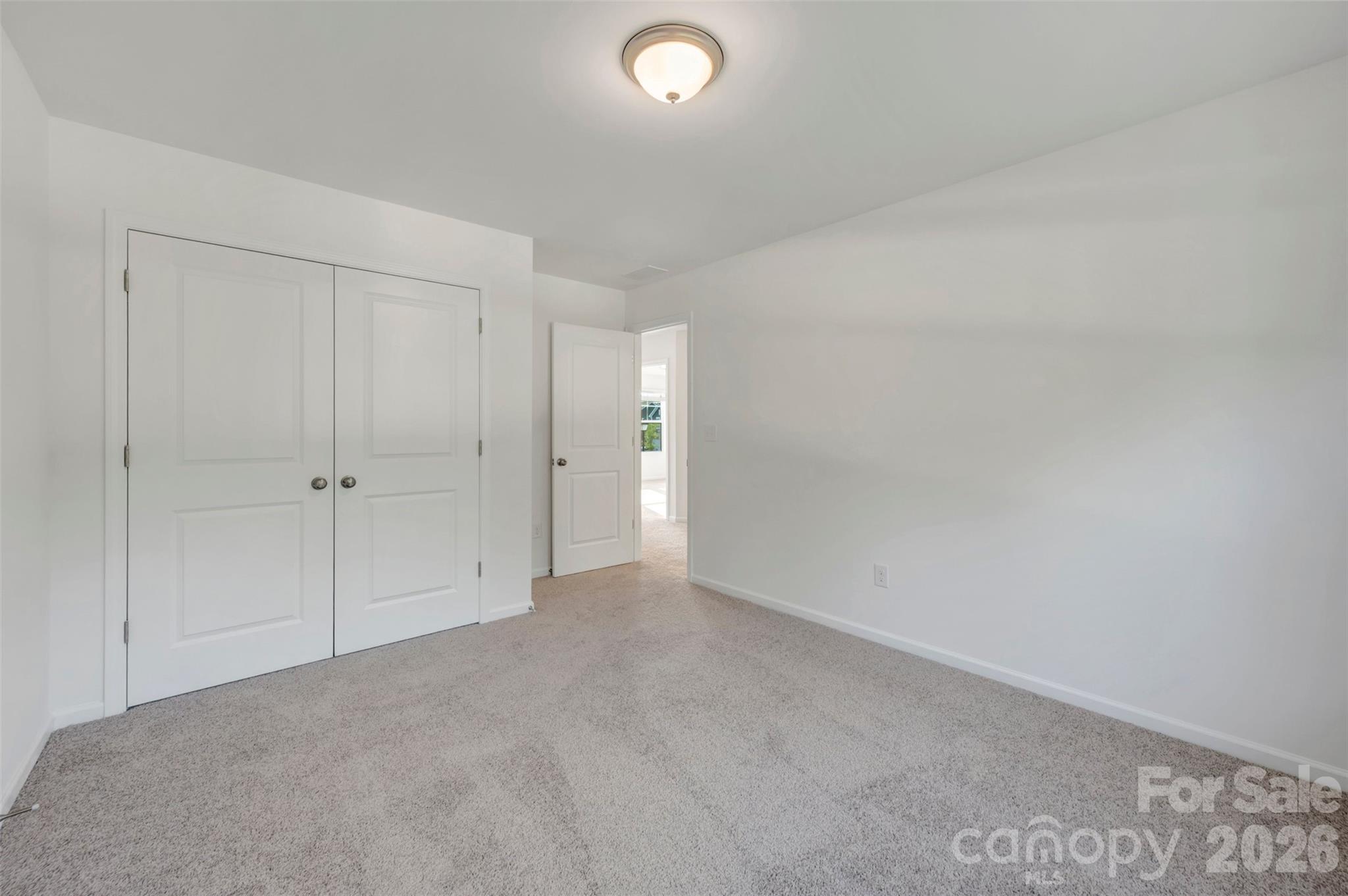 512 Willoughby Park Drive Property Photo 17