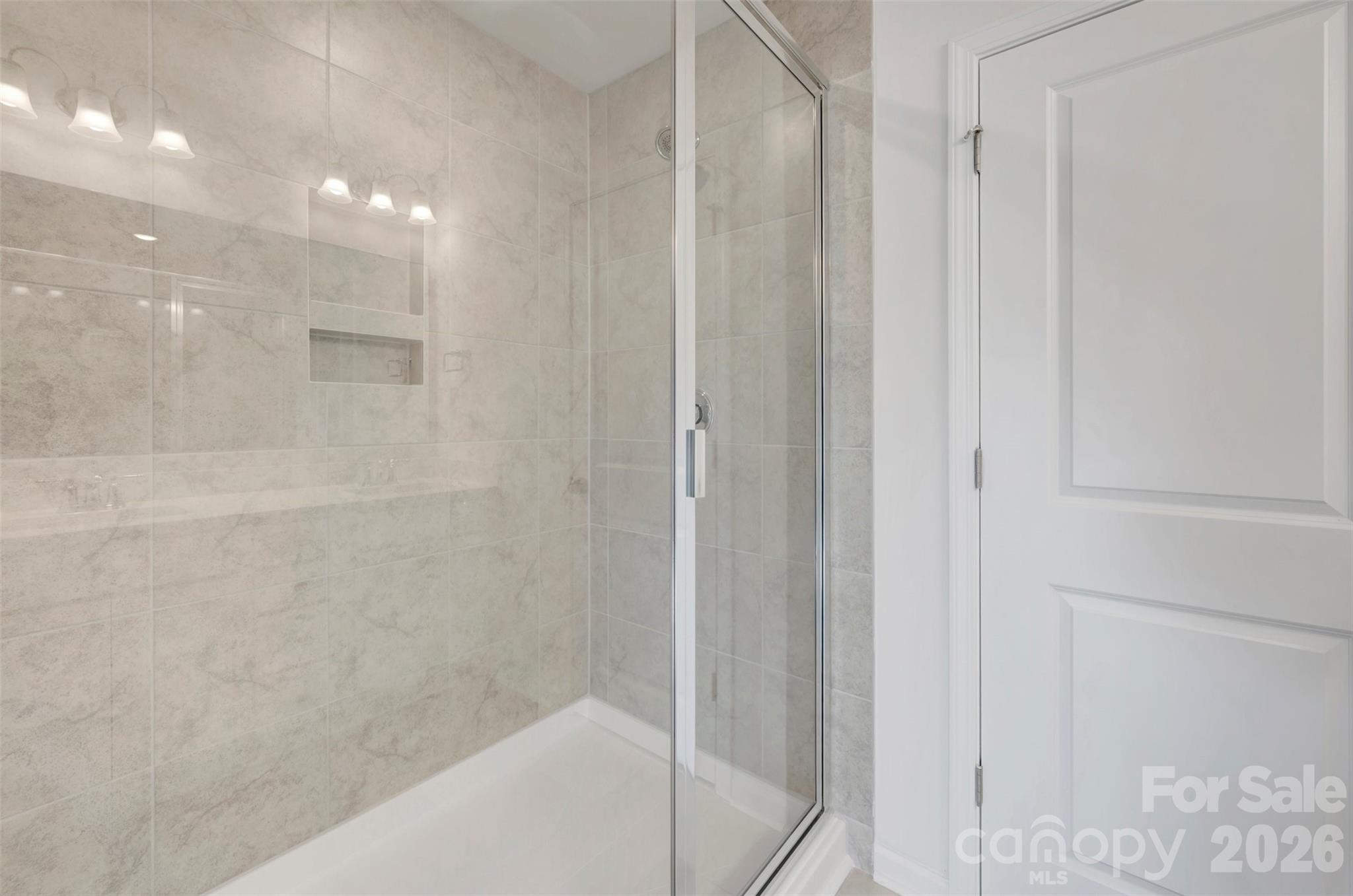 512 Willoughby Park Drive Property Photo 24