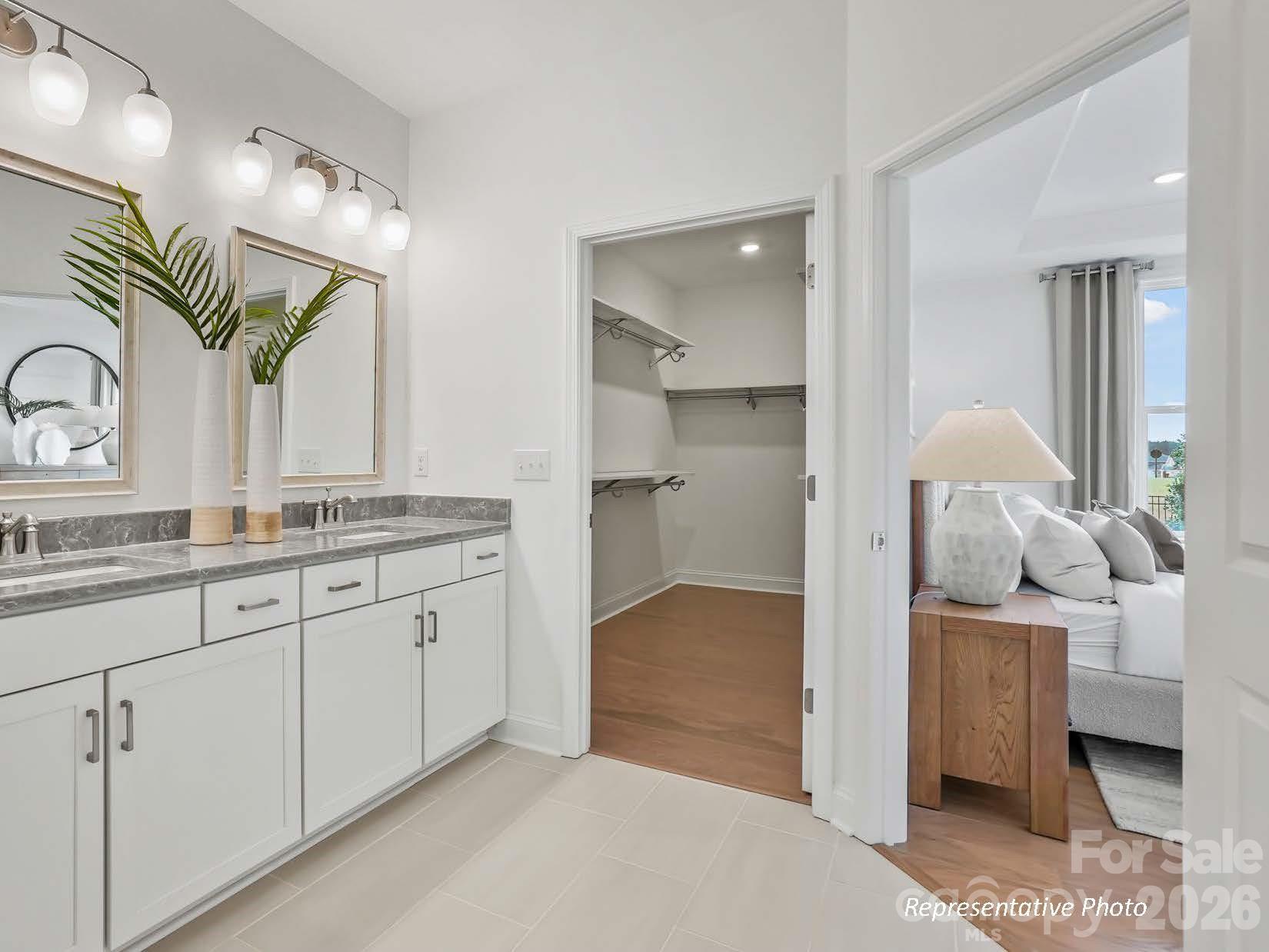 2522 Serene Avenue Property Photo 8