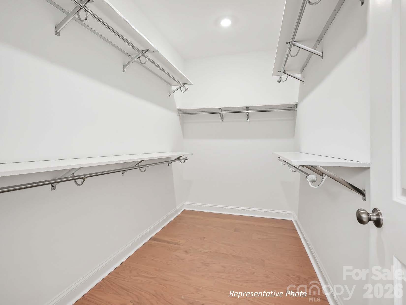 2522 Serene Avenue Property Photo 10