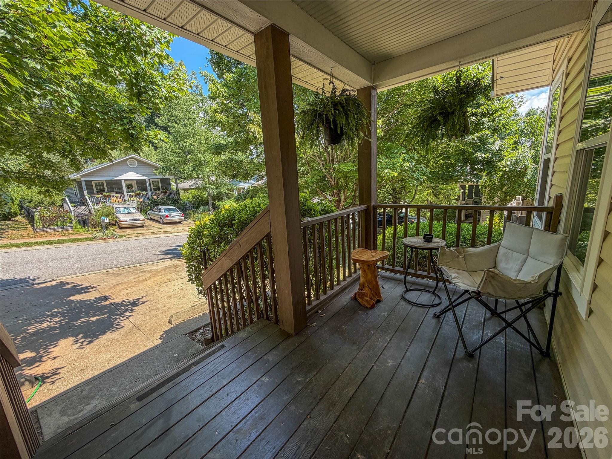 5 Springmill Drive Property Photo 3