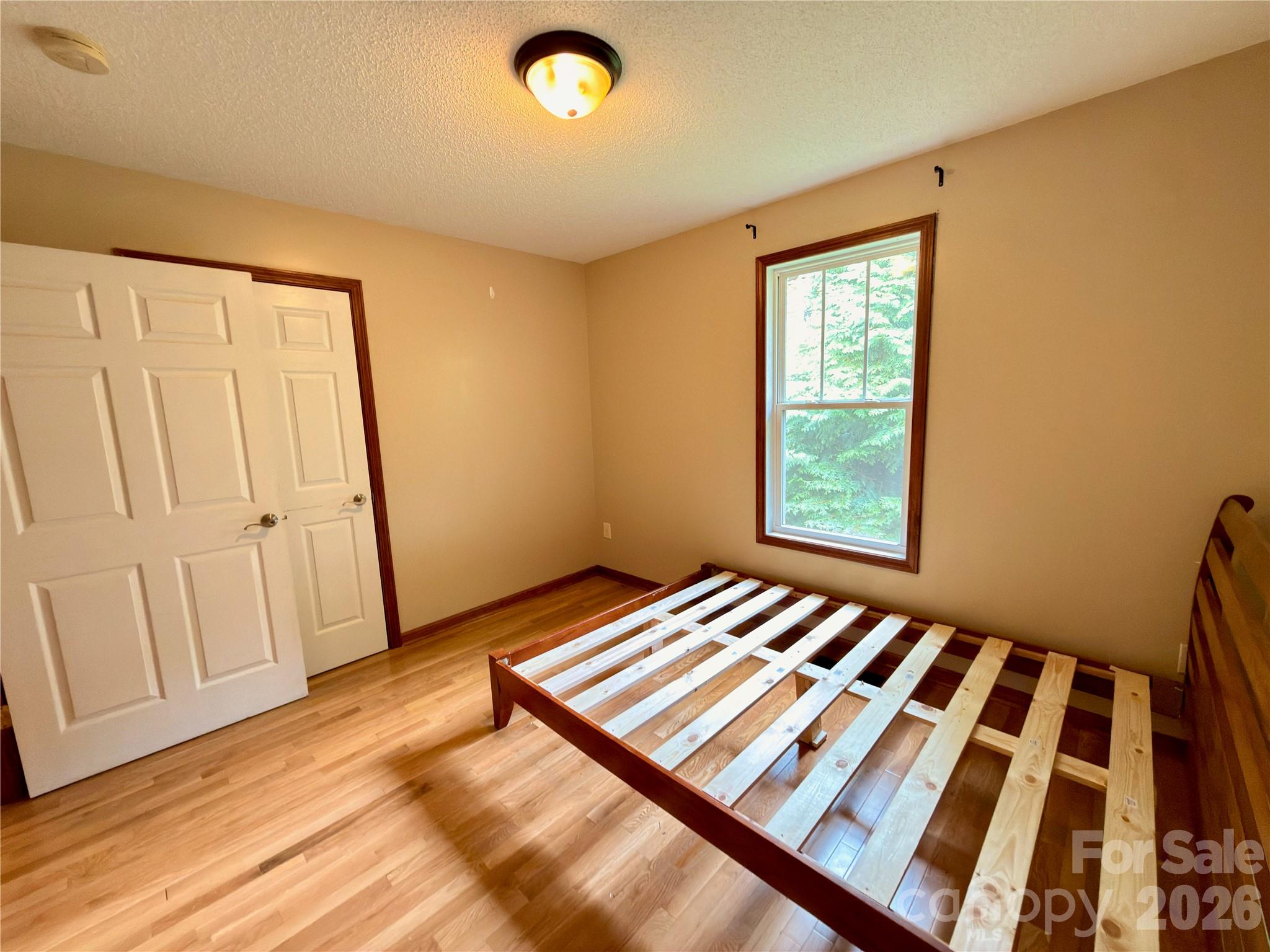 5 Springmill Drive Property Photo 13