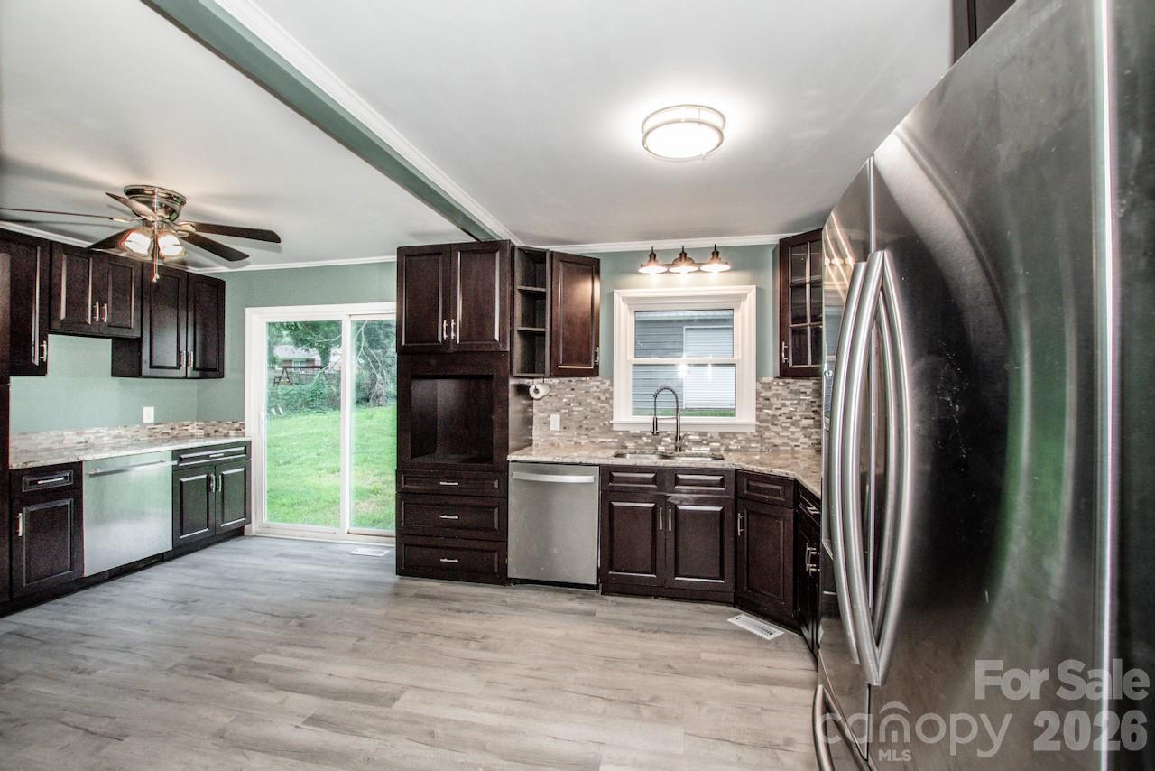 1317 Meadowbrook Circle Property Photo 13