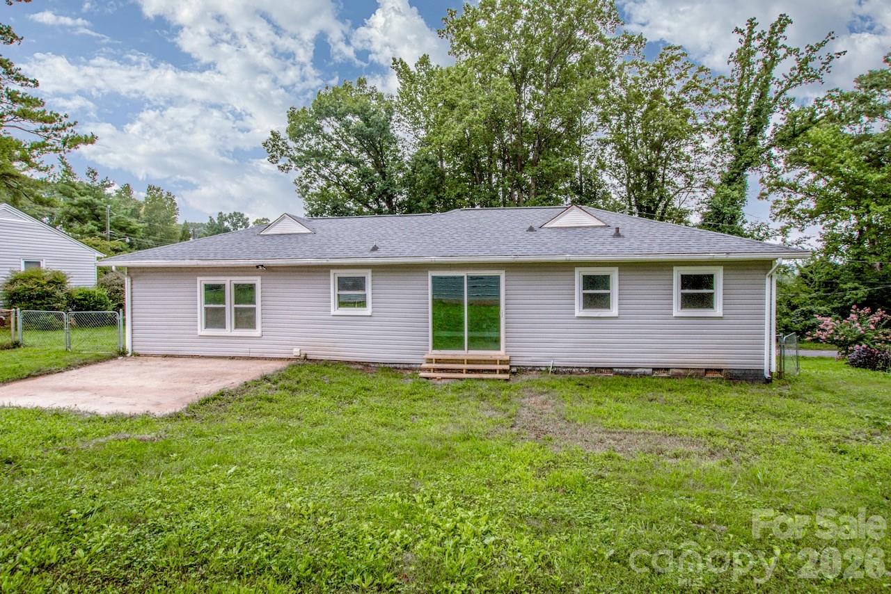 1317 Meadowbrook Circle Property Photo 27