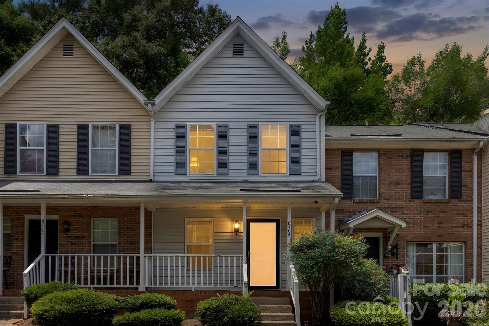 6404 Windsor Gate Lane Property Photo 2