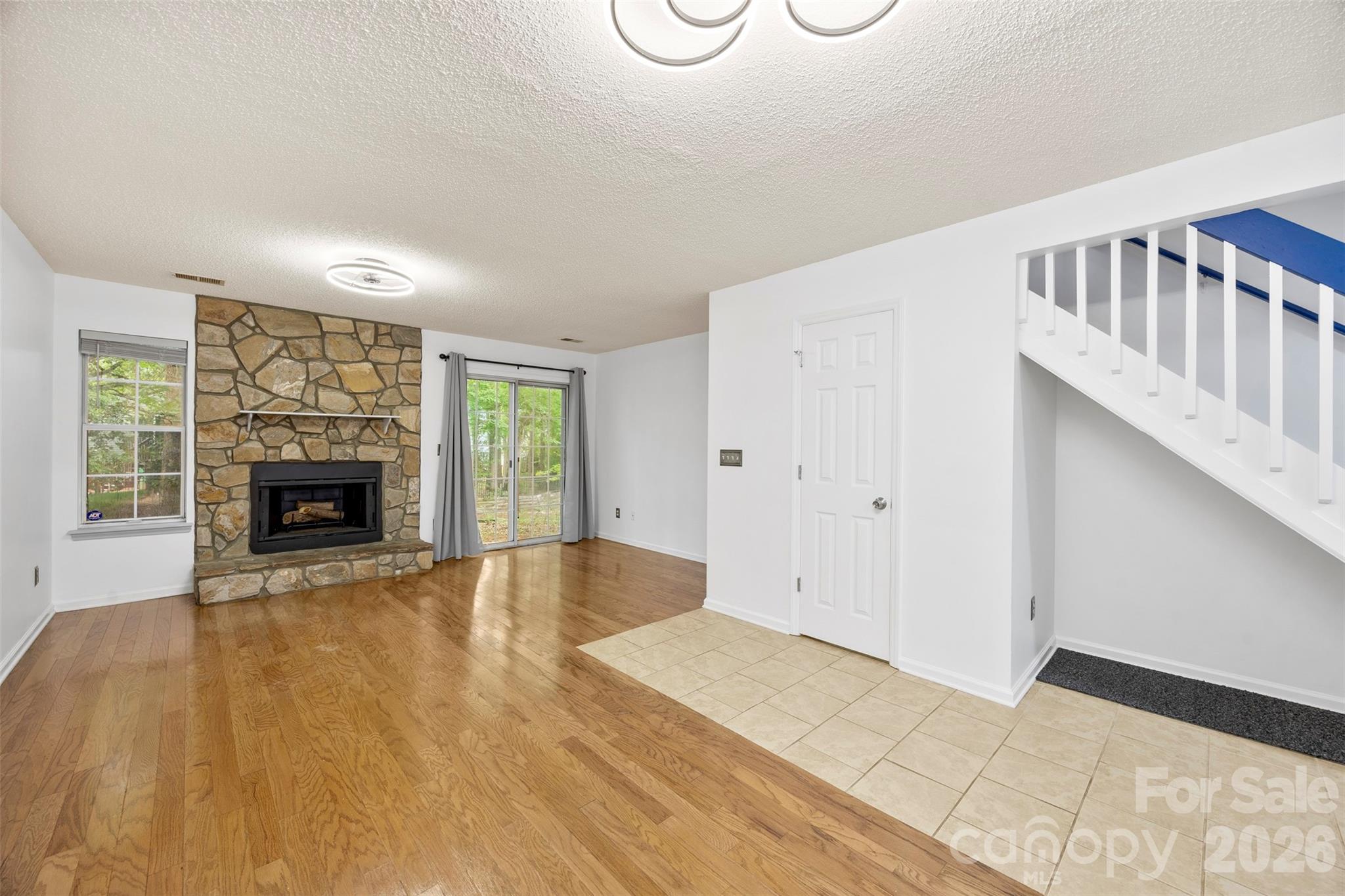 6404 Windsor Gate Lane Property Photo 9