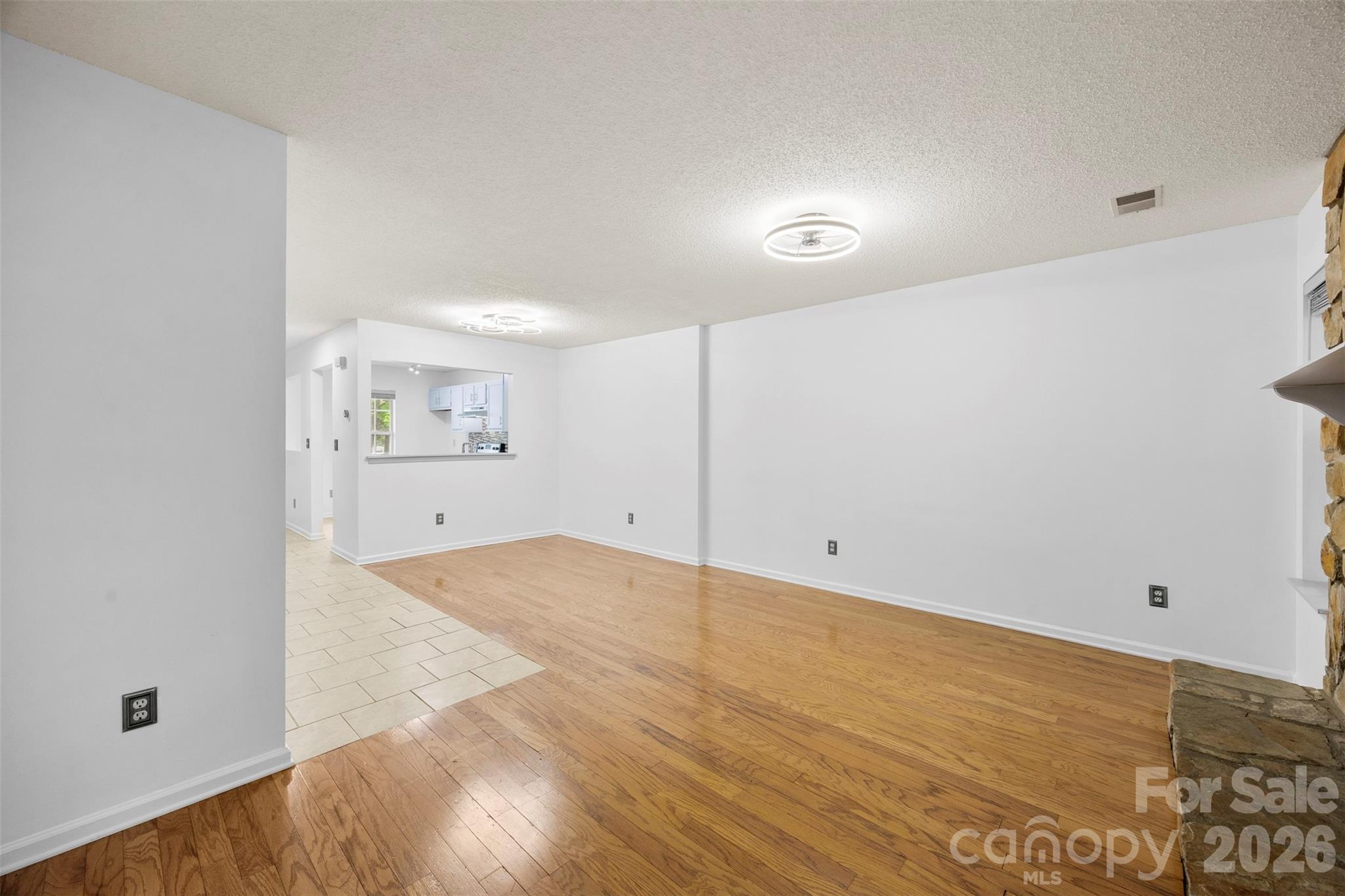 6404 Windsor Gate Lane Property Photo 12