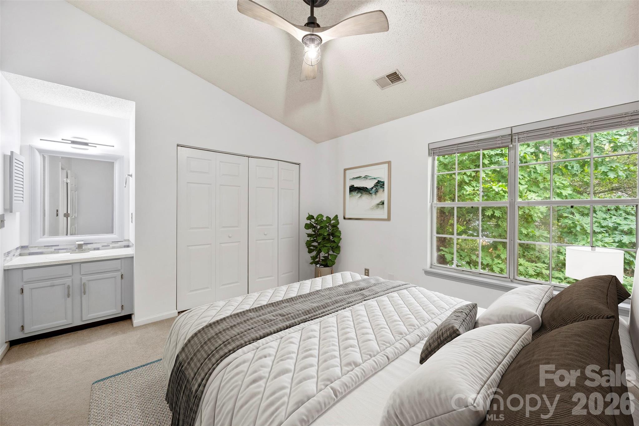 6404 Windsor Gate Lane Property Photo 14