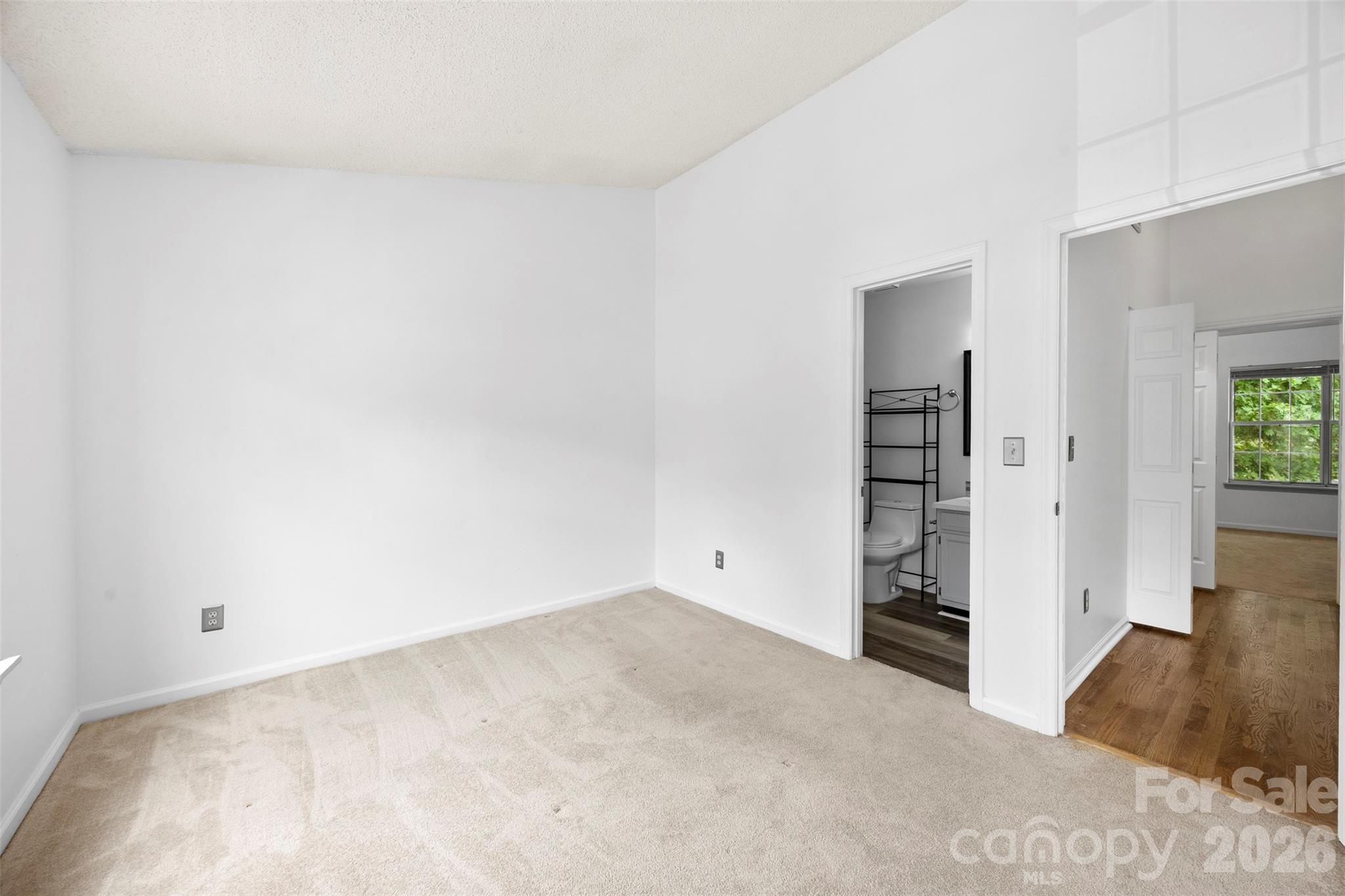 6404 Windsor Gate Lane Property Photo 19