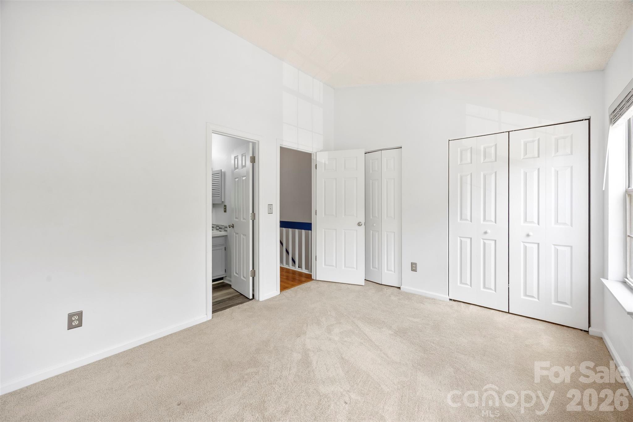 6404 Windsor Gate Lane Property Photo 20