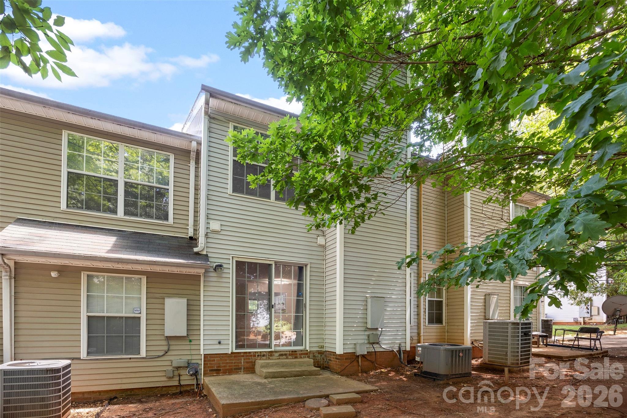 6404 Windsor Gate Lane Property Photo 23