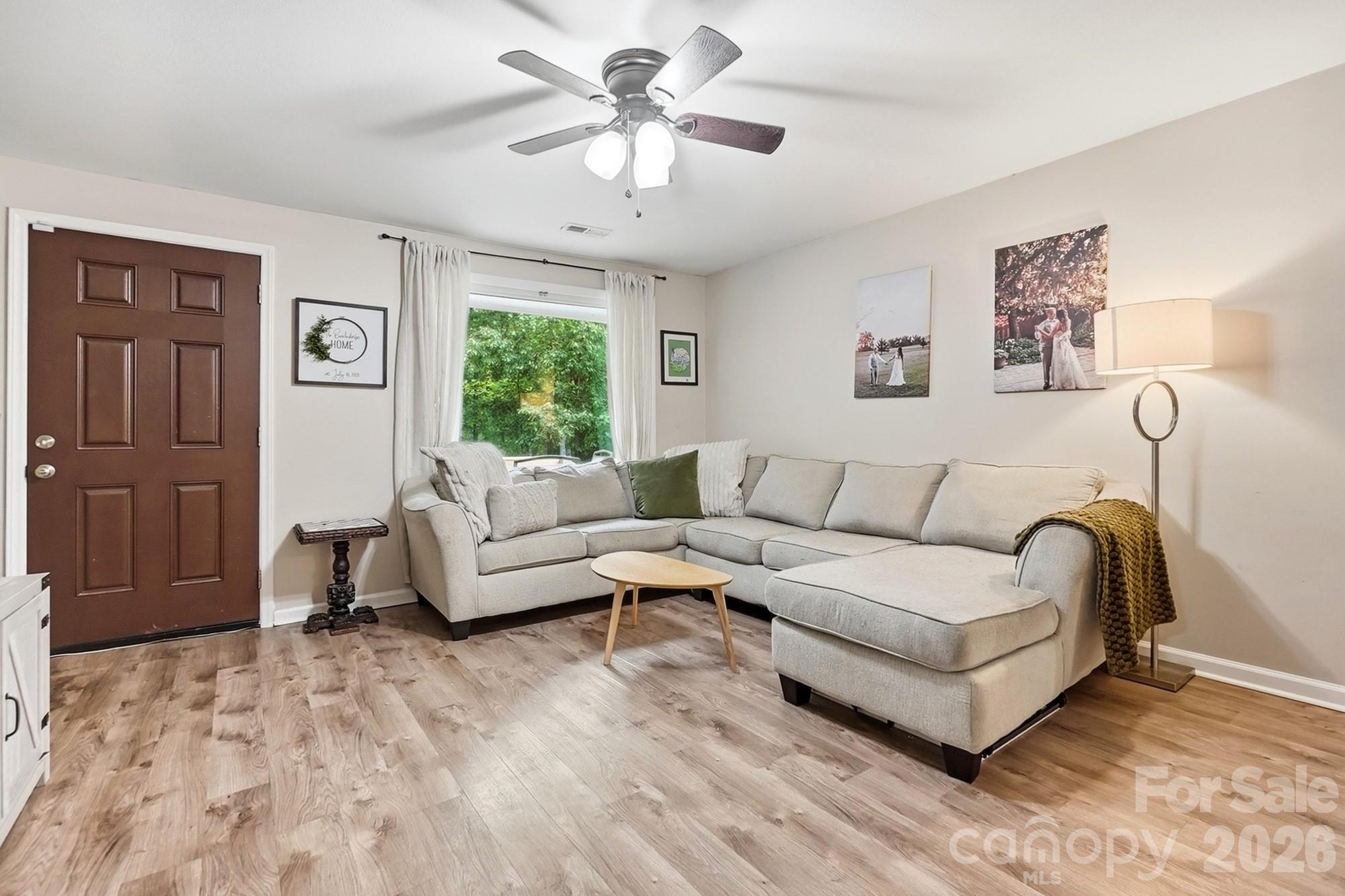 2220 Oldfield Road Property Photo 5