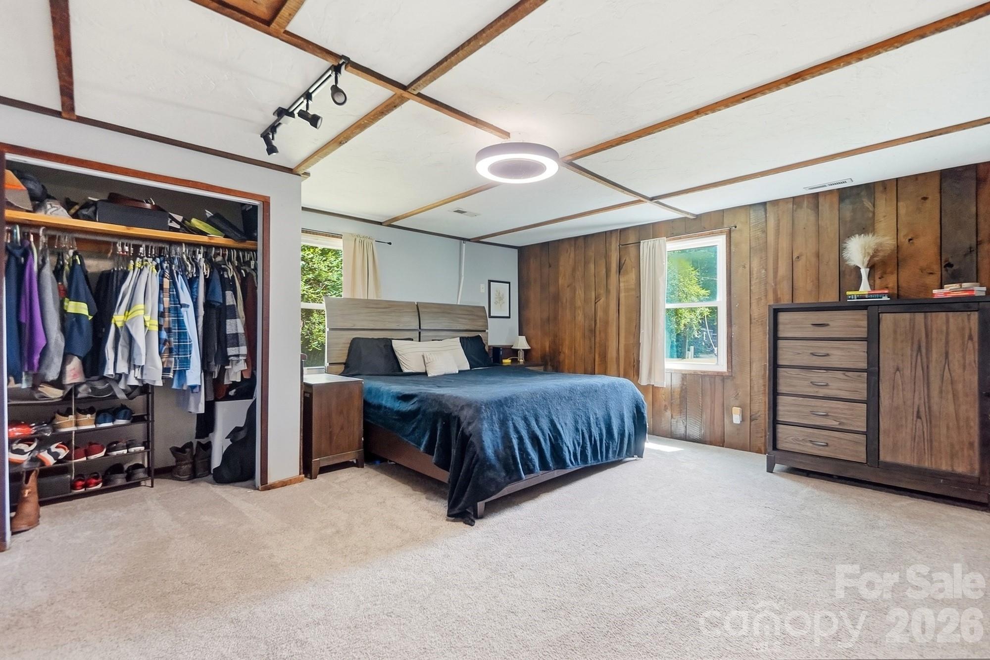 2220 Oldfield Road Property Photo 15
