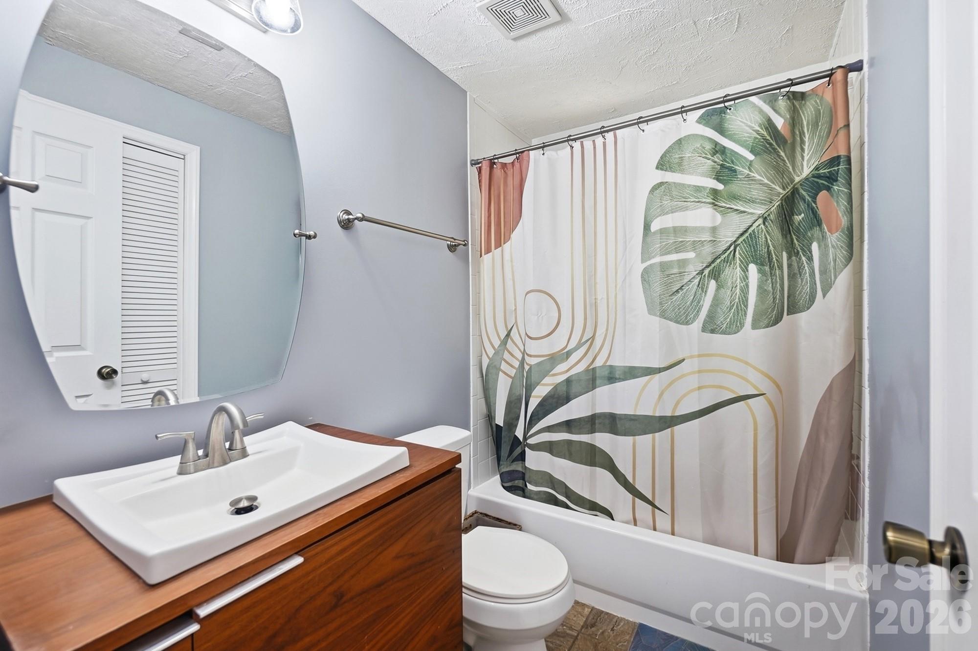 2220 Oldfield Road Property Photo 18