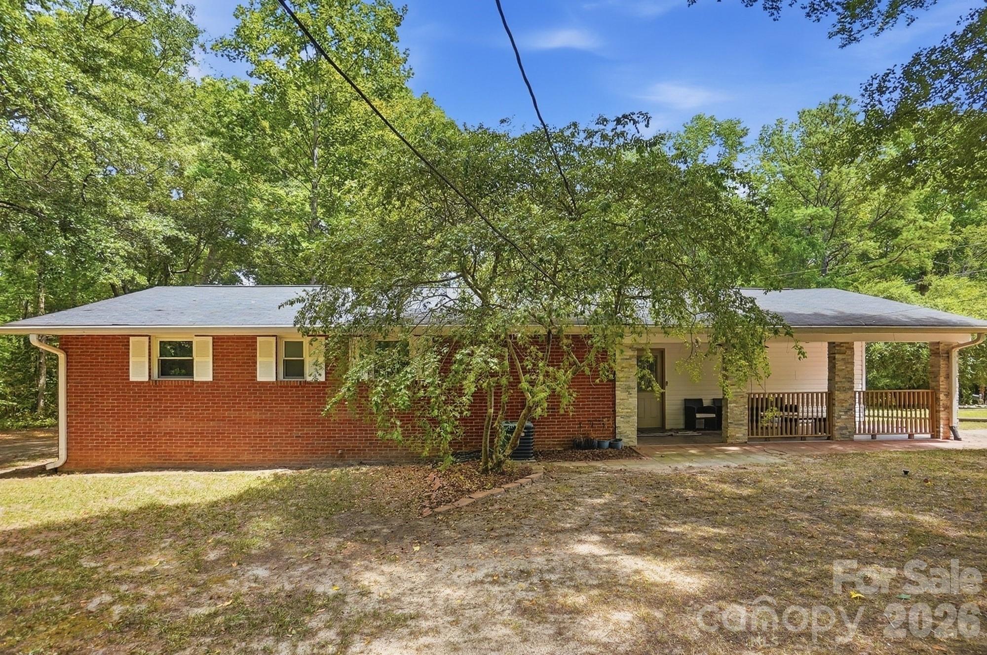 2220 Oldfield Road Property Photo 24