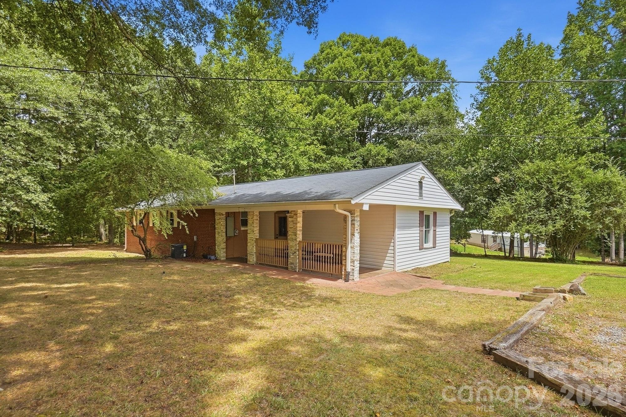 2220 Oldfield Road Property Photo 29