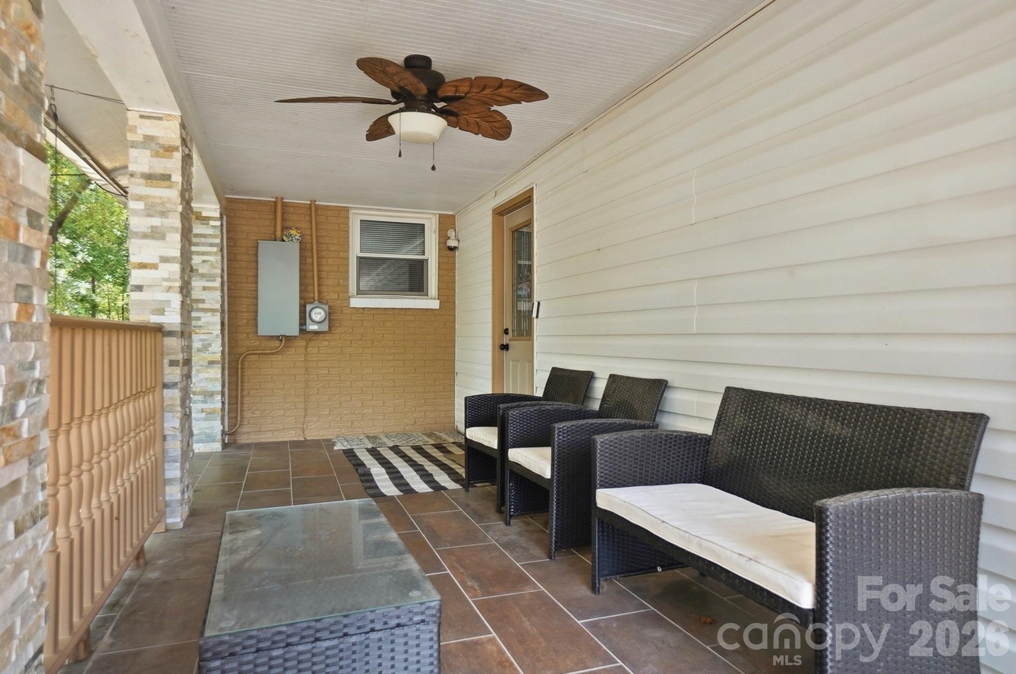 2220 Oldfield Road Property Photo 31