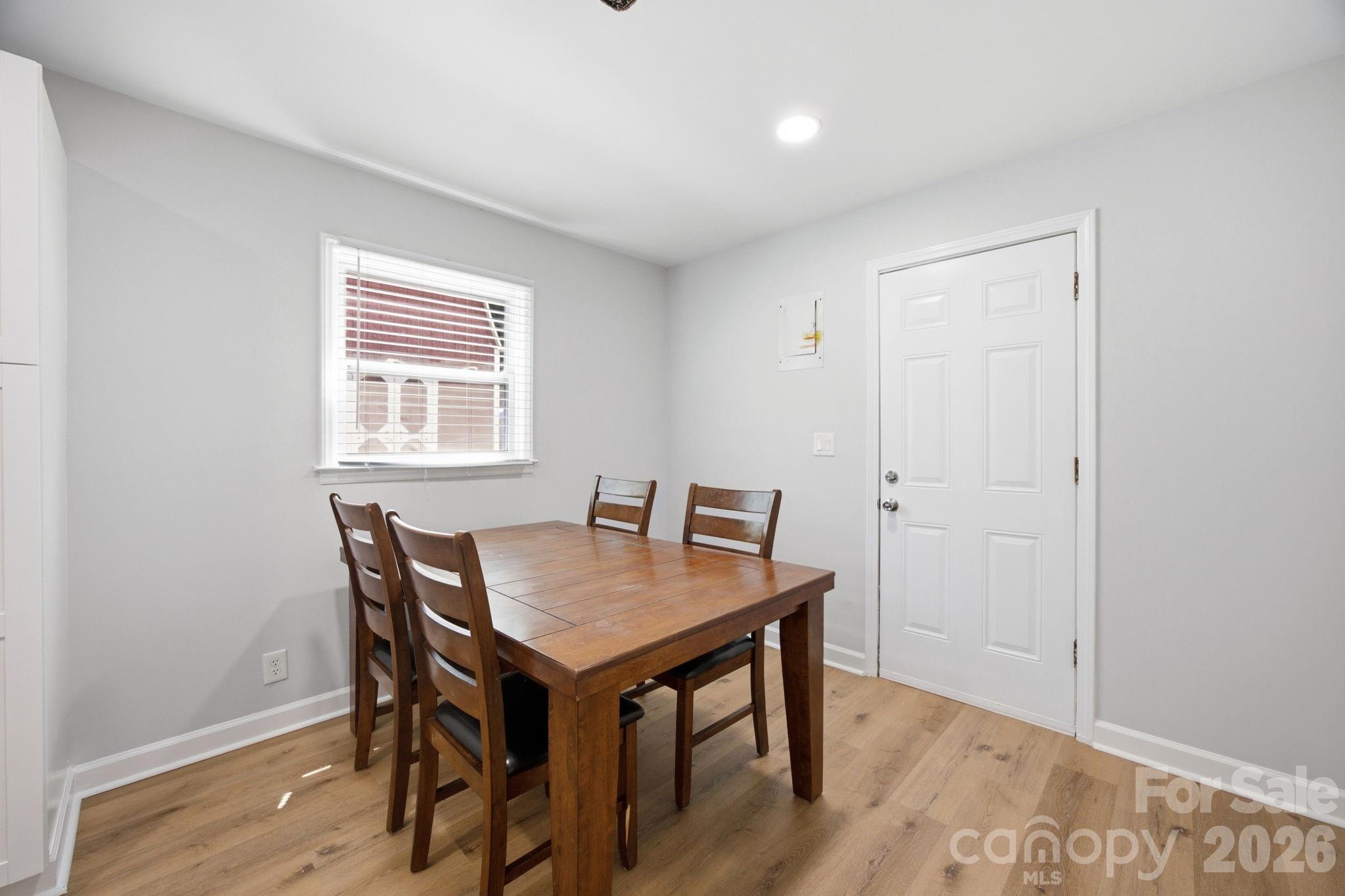 3014 Curtis Street Property Photo 20