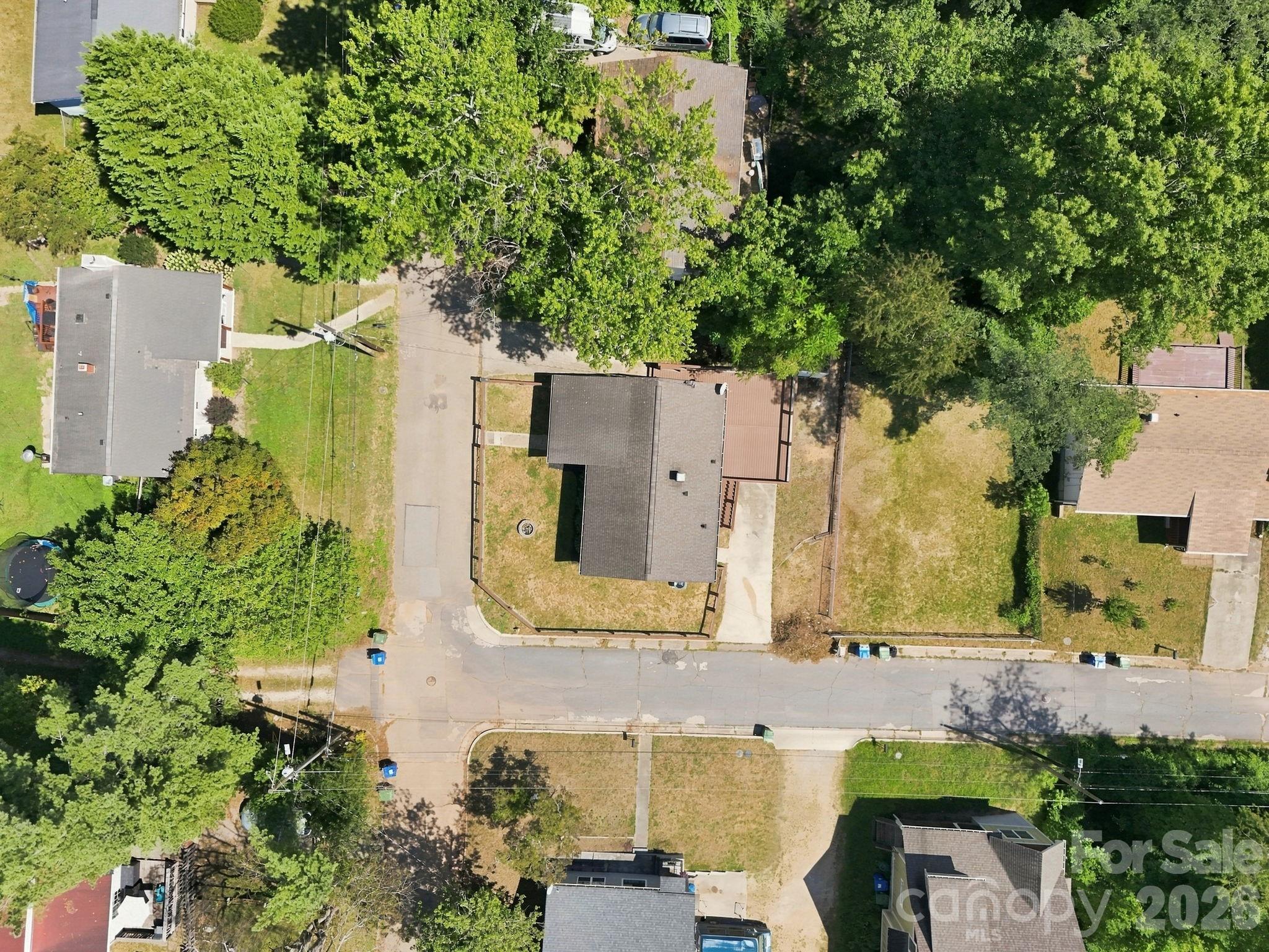 14 E Indiana Avenue Property Photo 24