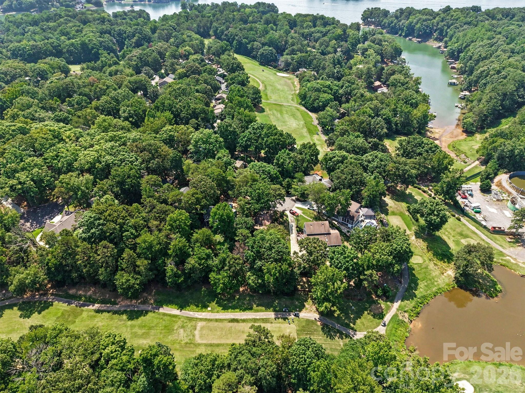 16033 Samoa Court Property Photo 3