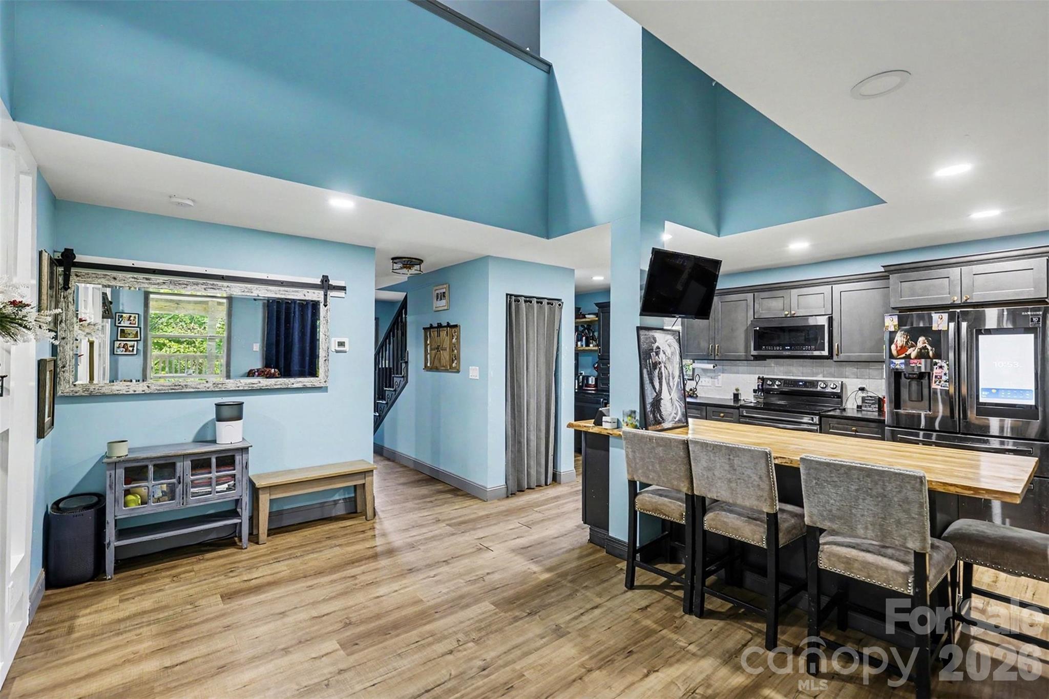 16033 Samoa Court Property Photo 4