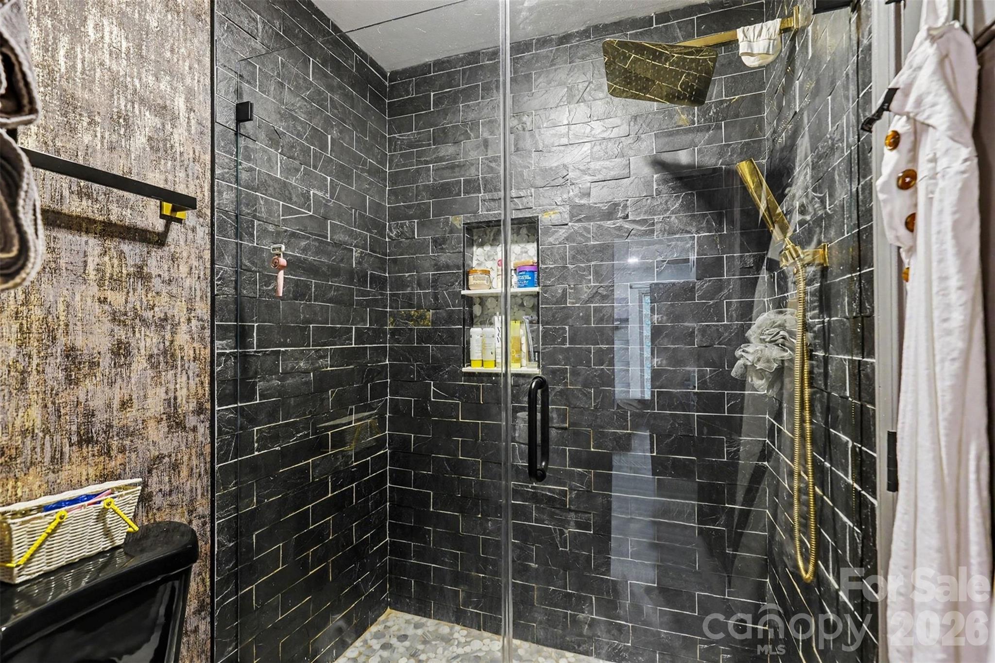 16033 Samoa Court Property Photo 9