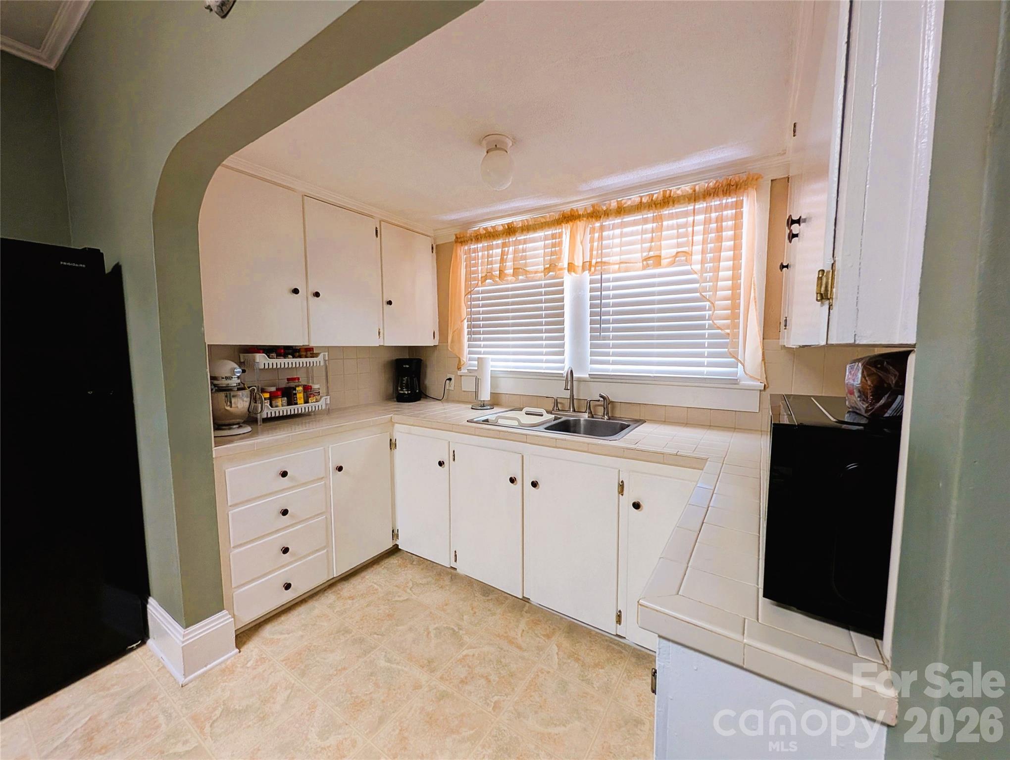 507 E 10th Street Property Photo 10