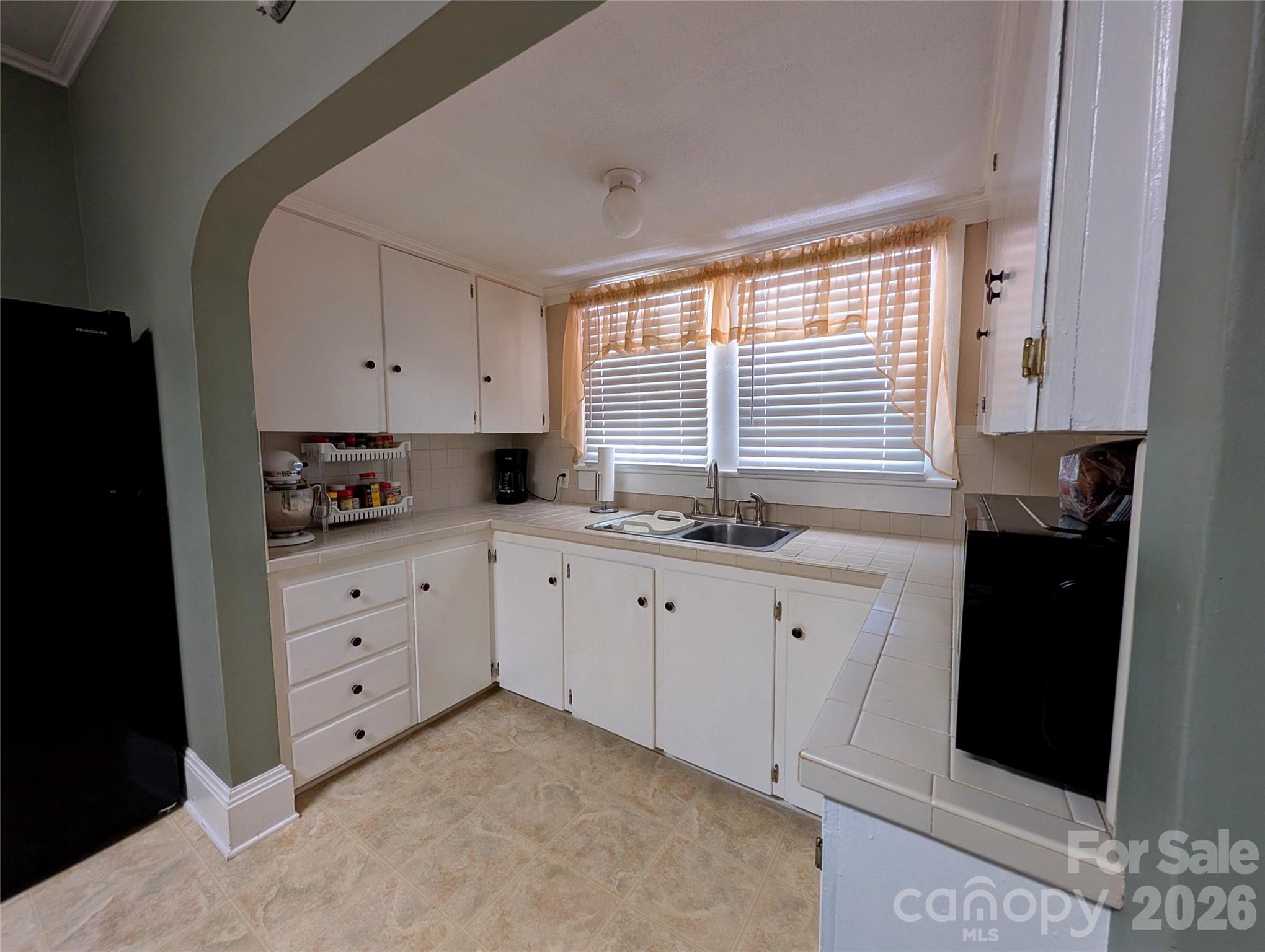 507 E 10th Street Property Photo 17