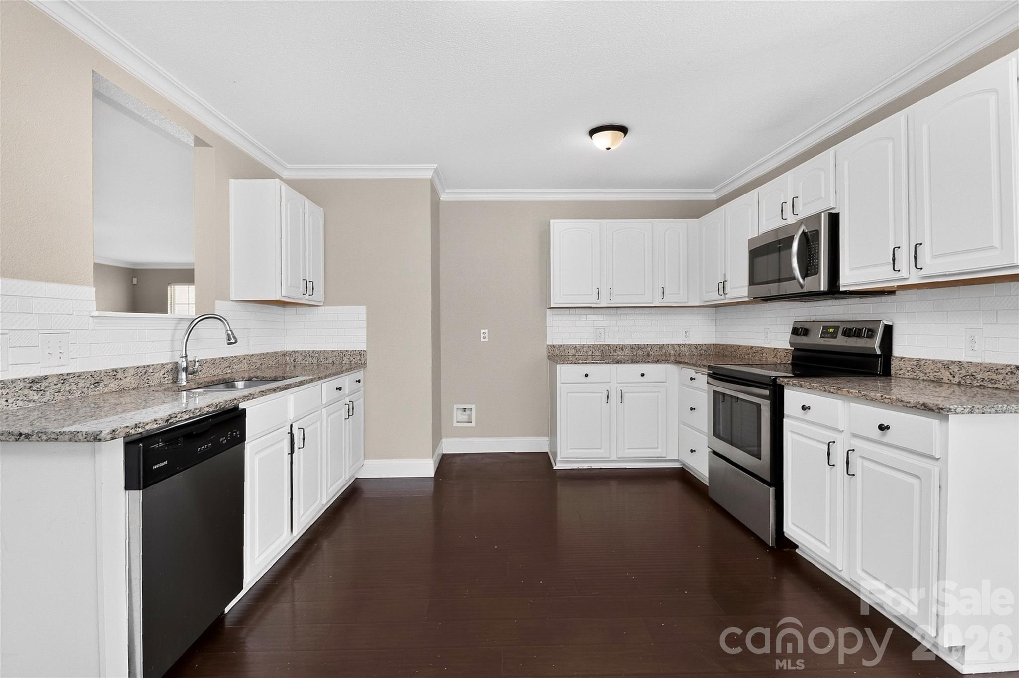 209 Farm Springs Drive Property Photo 21