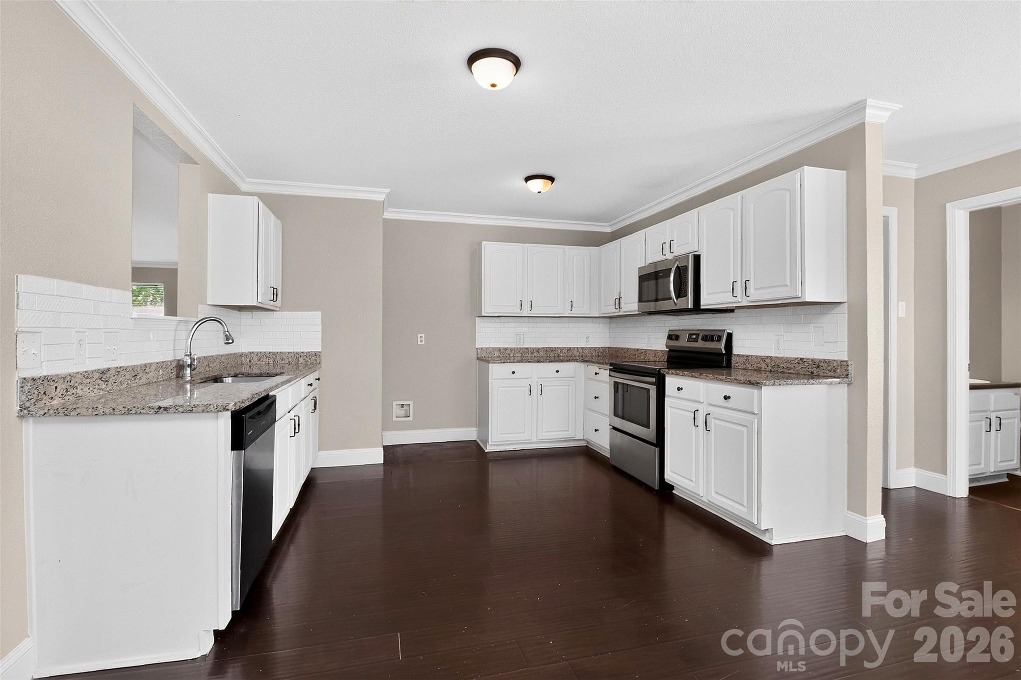 209 Farm Springs Drive Property Photo 22